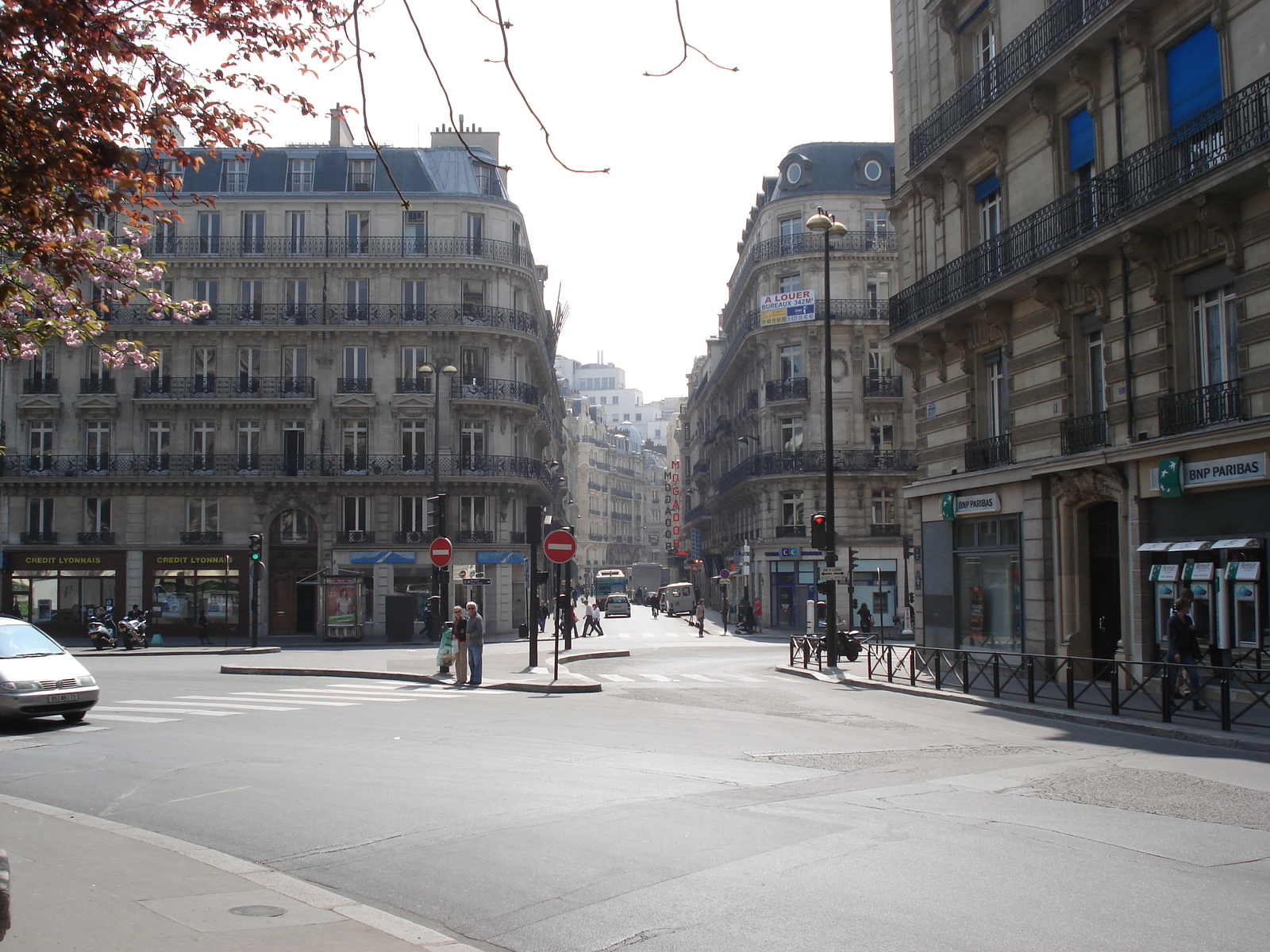 รูปถ่าย ฝรั่งเศส(France) ปารีส(Paris) คุ้มที่ 9(9th Arrondissement) 2006-04 1