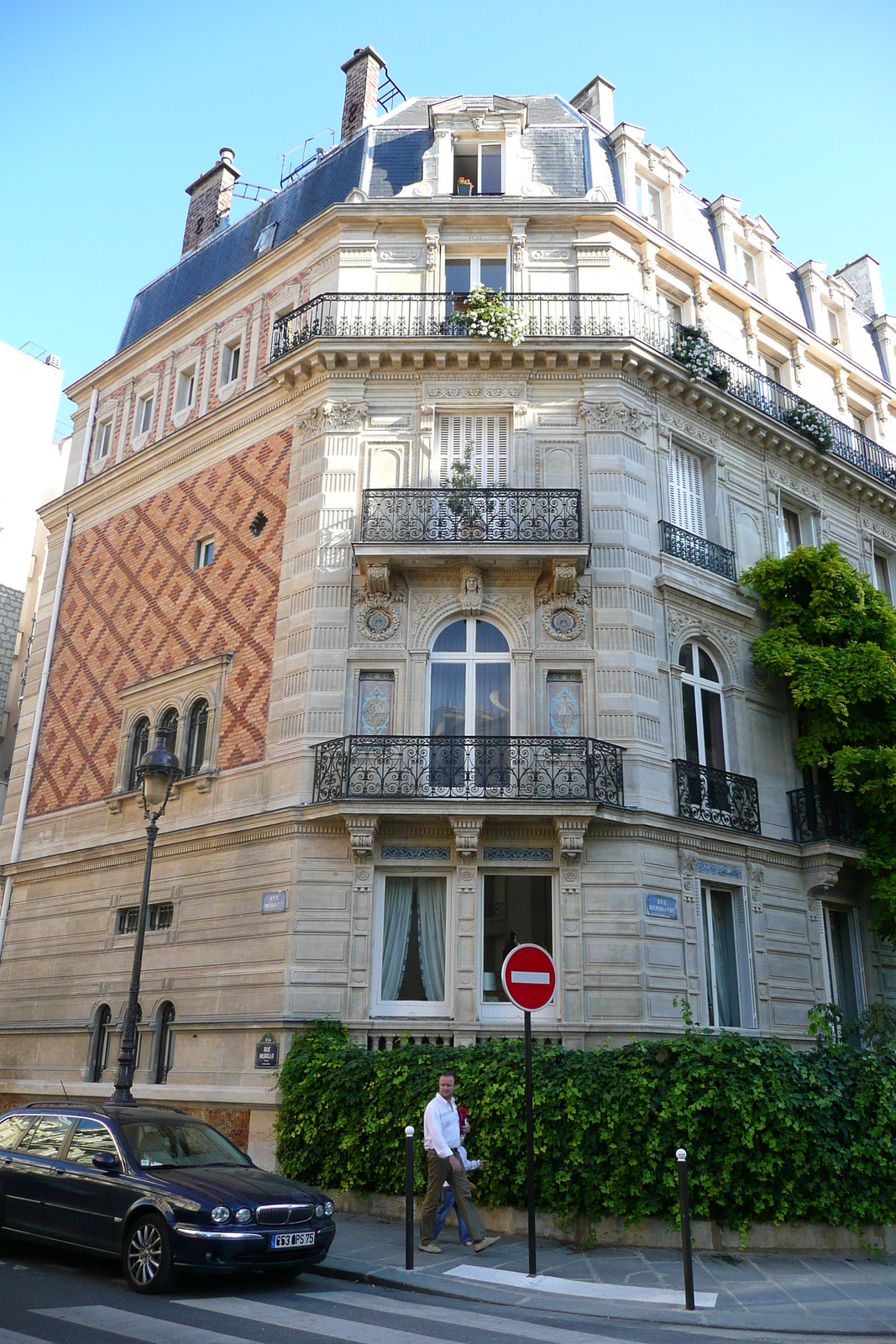 รูปถ่าย ฝรั่งเศส(France) ปารีส(Paris) คุ้มที่ 8(8th Arrondissement) ถนนแร็มบรันต์(Rue Rembrandt) 2007-09 13