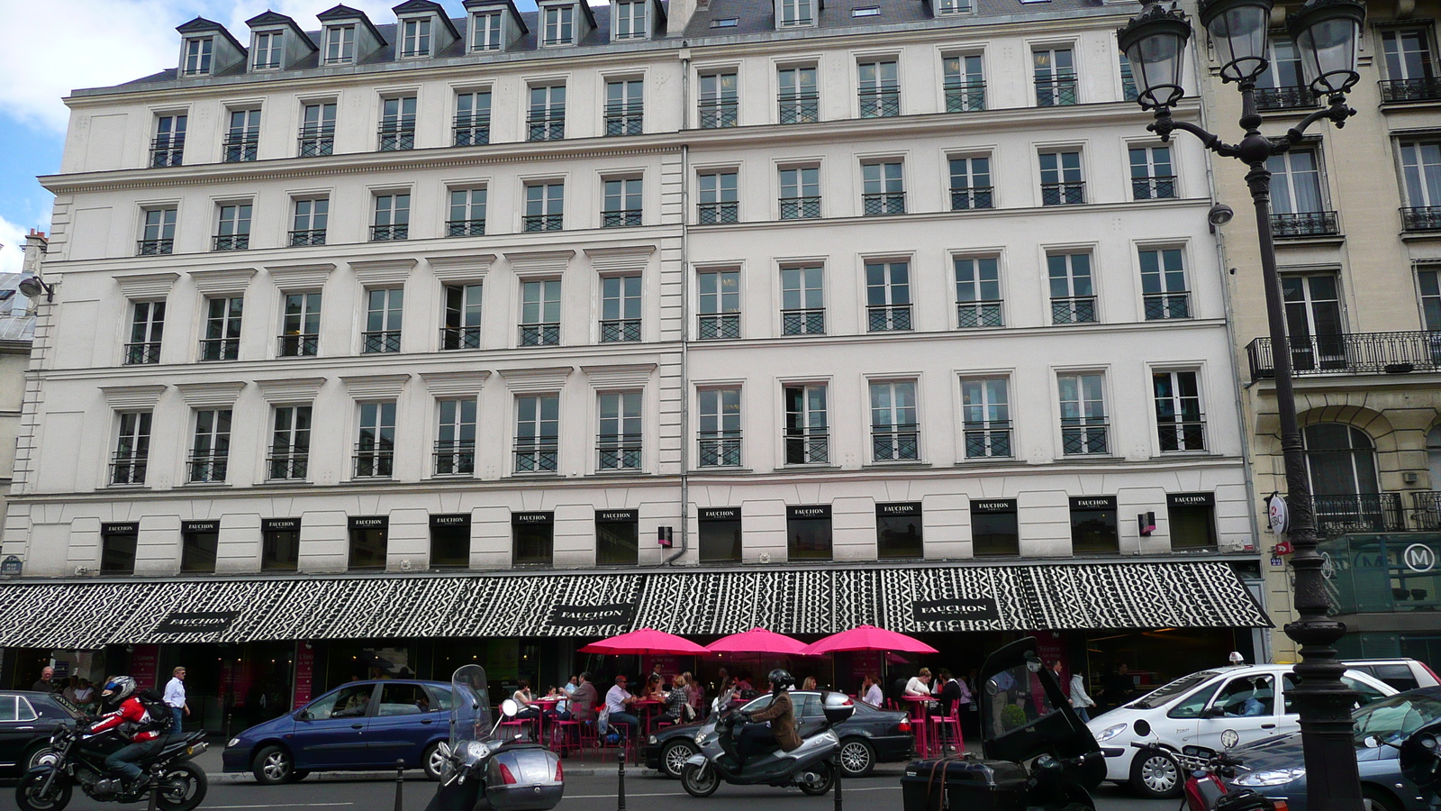 รูปถ่าย ฝรั่งเศส(France) ปารีส(Paris) โบสถ์ลามาเดอแลน(La Madeleine) 2007-05 78