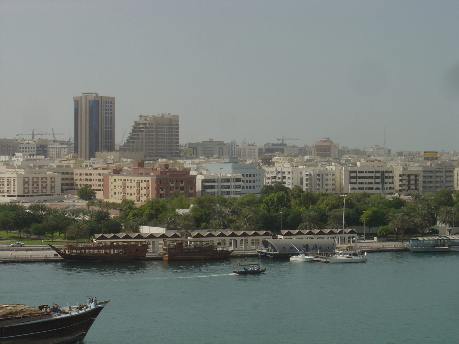 รูปถ่าย สหรัฐอาหรับเอมิเรตส์(United Arab Emirates) ดูไบ(Dubai) 2005-11 31