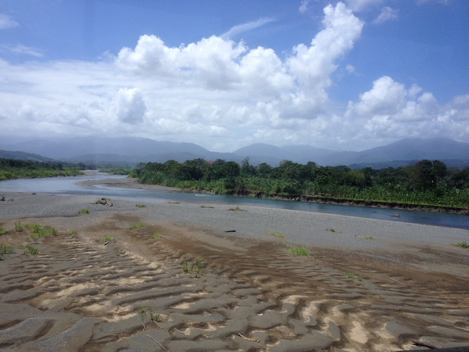 รูปถ่าย คอสตาริกา(Costa Rica) จากลีมอนไปซีกีร์เรส(Limon to Siquirres) 2015-03 45