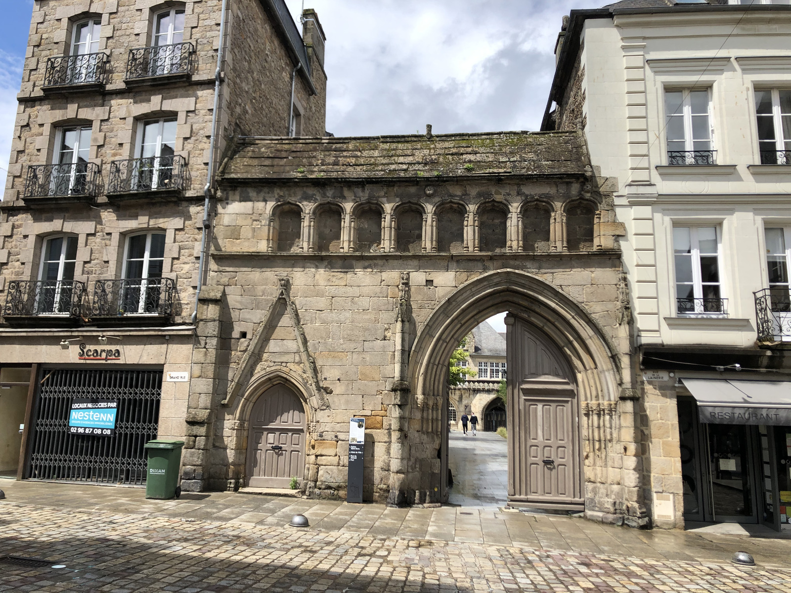 รูปถ่าย ฝรั่งเศส(France) ดีน็อง(Dinan) 2020-06 63
