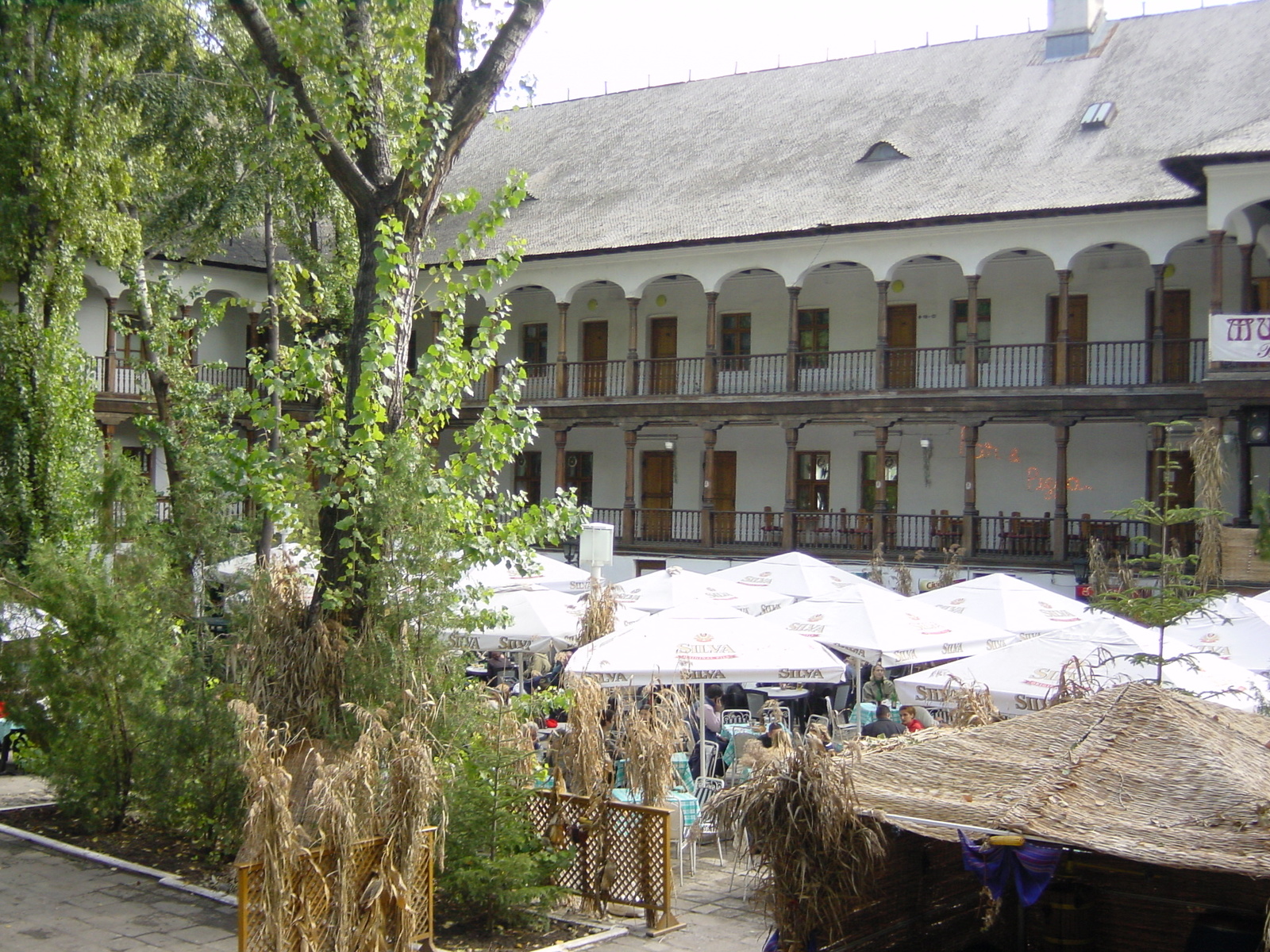 รูปถ่าย โรมาเนีย(Romania) บูคาเรสต์(Bucharest) 2003-10 11