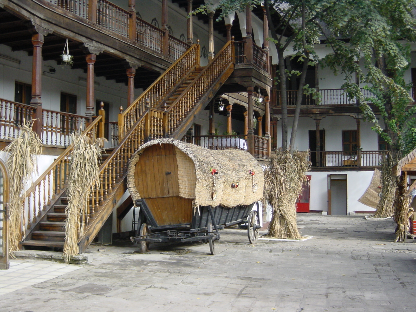 รูปถ่าย โรมาเนีย(Romania) บูคาเรสต์(Bucharest) 2003-10 6
