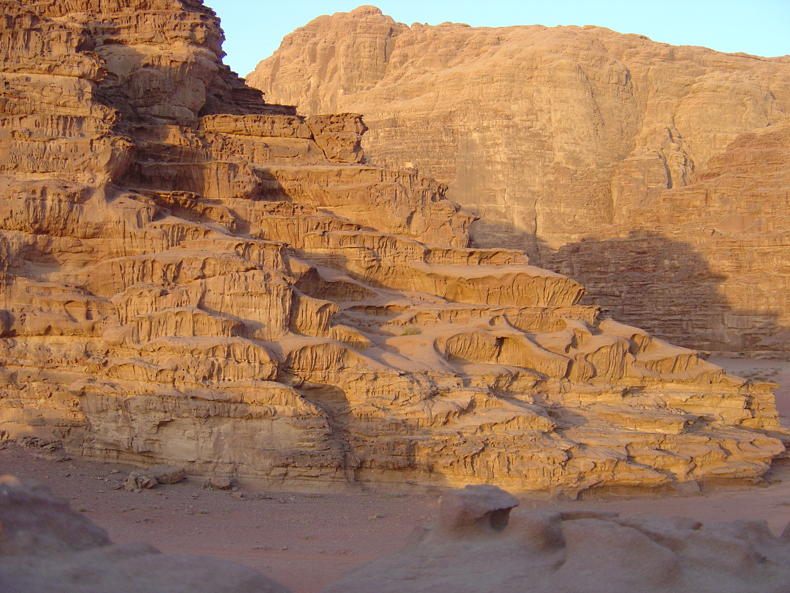 รูปถ่าย จอร์แดน(Jordan) ทะเลทรายวาดีรัม(Wadi Rum Desert) 2004-10 26