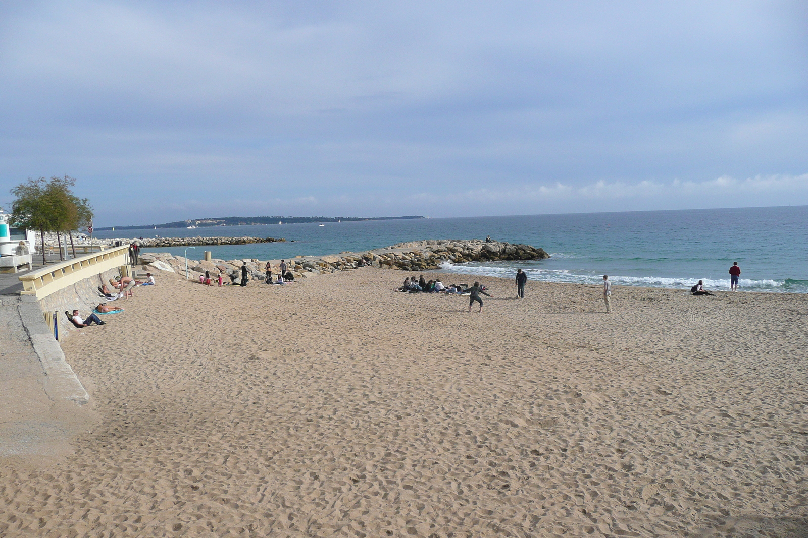 รูปถ่าย ฝรั่งเศส(France) คานส์(Cannes) หาดดูมีดี(Plage du midi) 2008-03 18