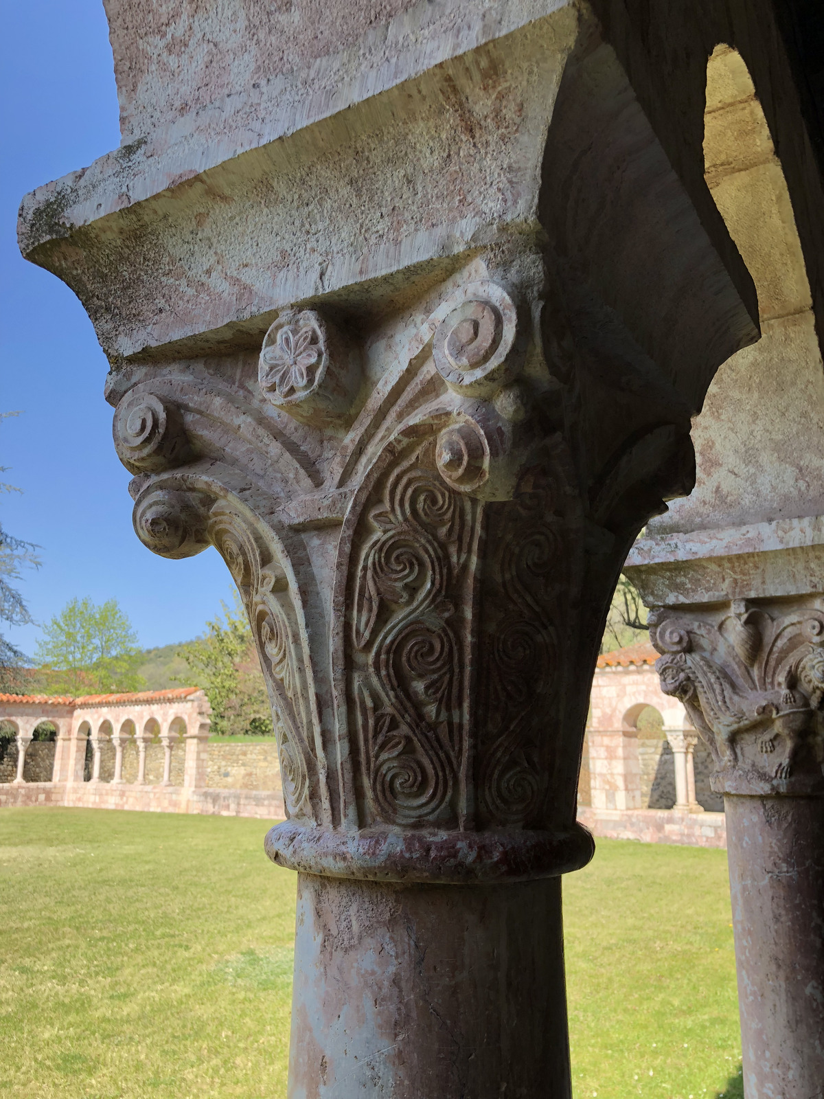 รูปถ่าย ฝรั่งเศส(France) แอบบีแซ็งมีแชลเดอกุกซา(Abbaye Saint-Michel de Cuxa) 2018-04 23