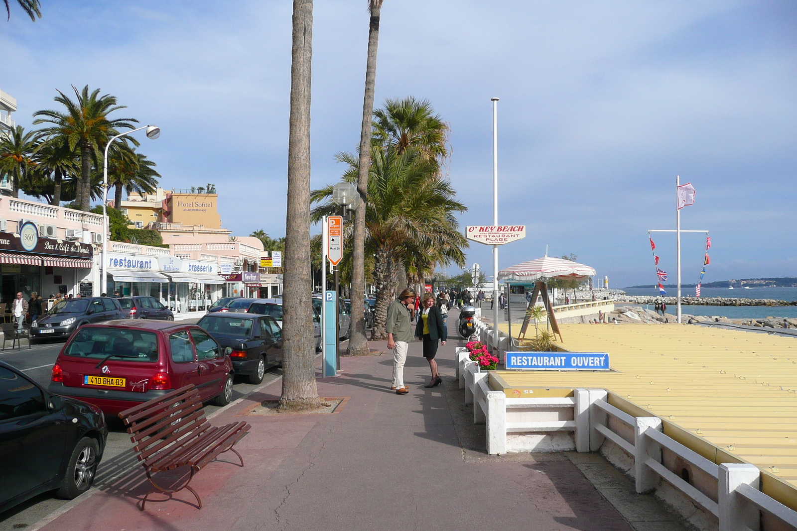 รูปถ่าย ฝรั่งเศส(France) คานส์(Cannes) หาดดูมีดี(Plage du midi) 2008-03 16