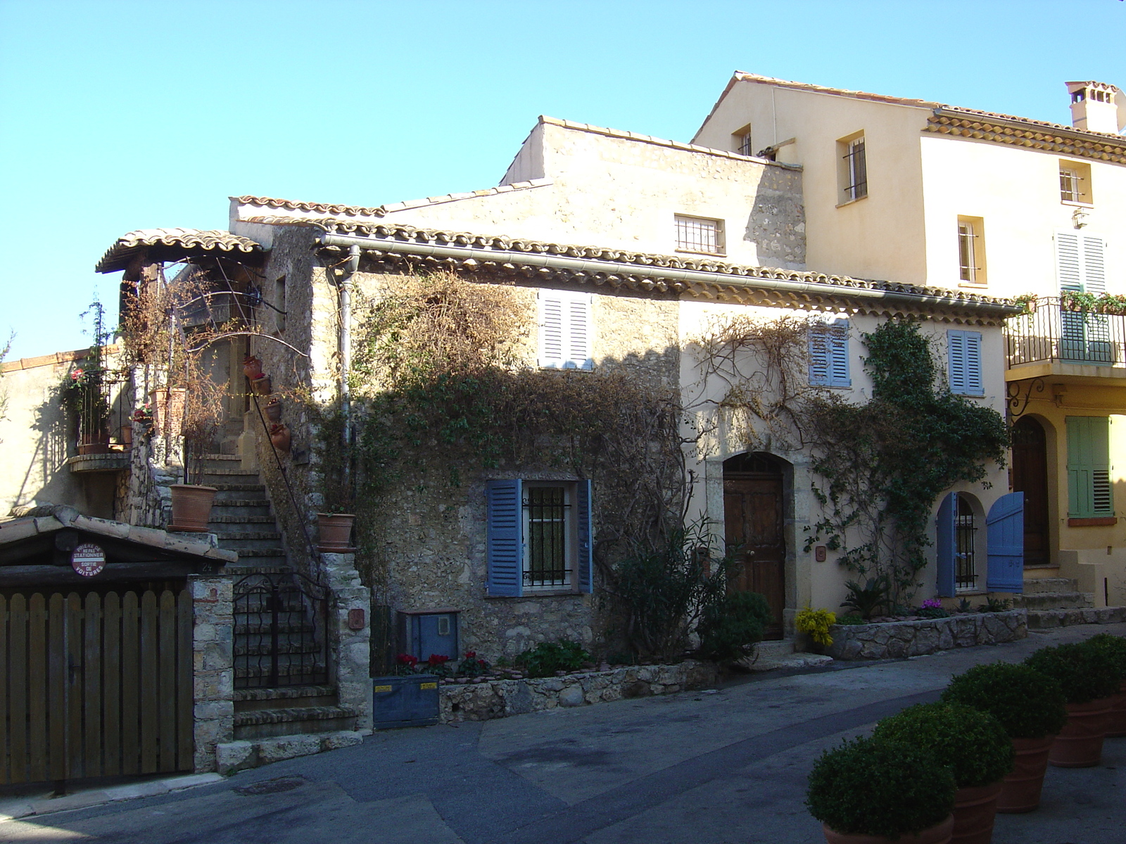 รูปถ่าย ฝรั่งเศส(France) มูแก็งส์(Mougins) 2006-02 43