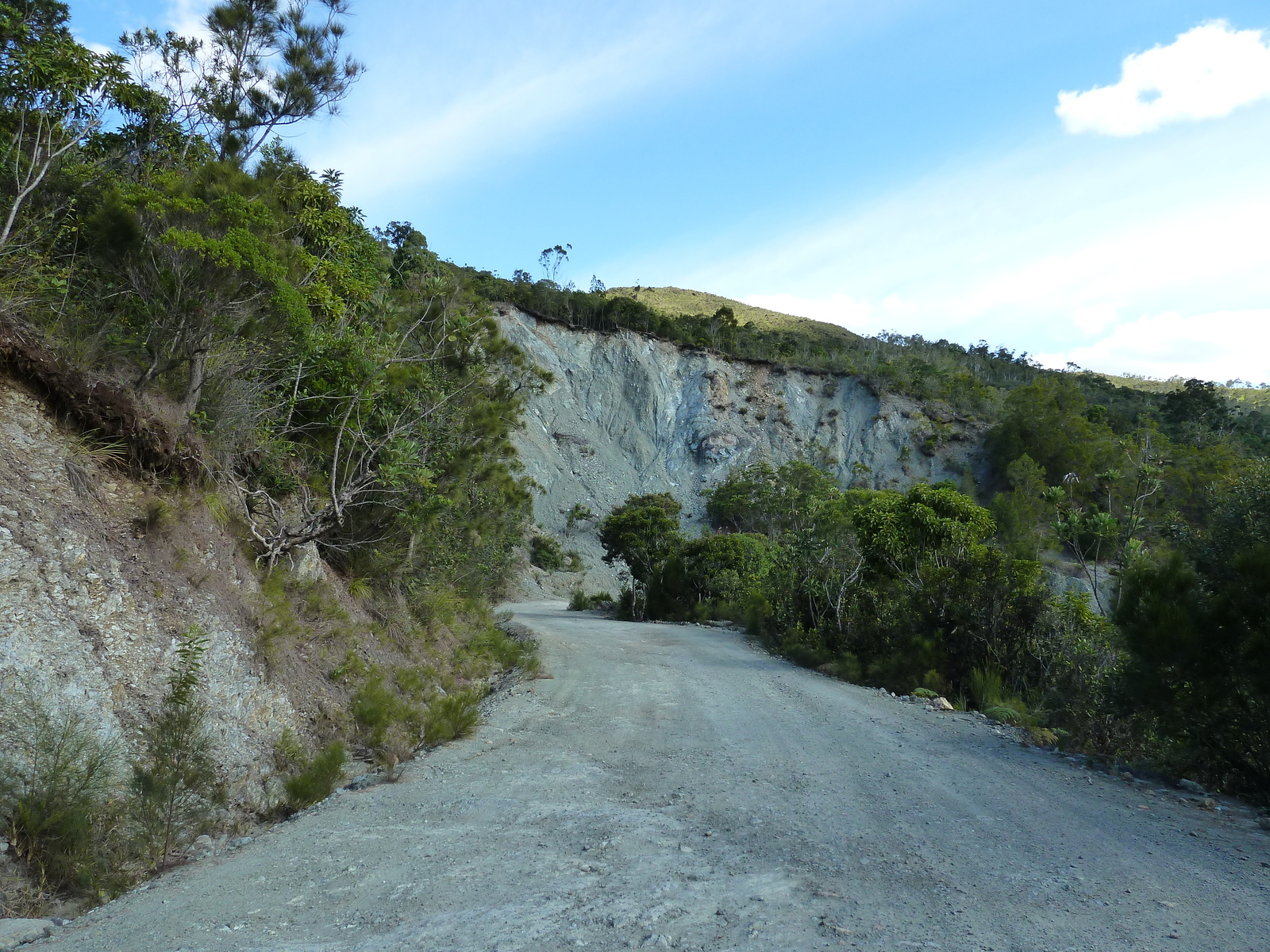 รูปถ่าย นิวแคลิโดเนีย(New Caledonia) ถนนจากทีโอไปกานาลา(Thio to Canala road) 2010-05 62