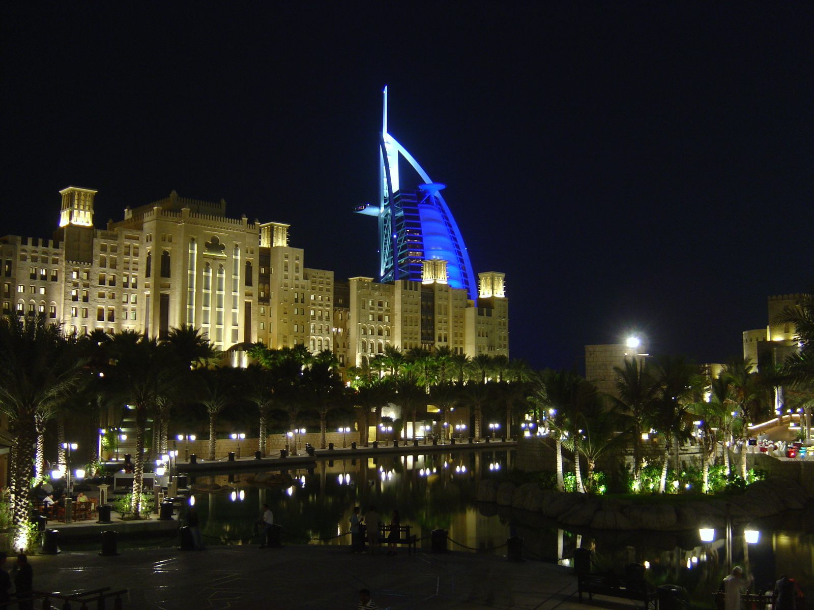 รูปถ่าย สหรัฐอาหรับเอมิเรตส์(United Arab Emirates) ดูไบ(Dubai) มะดีนัตจุมัยเราะห์(Medina Jumeirah) 2005-11 8