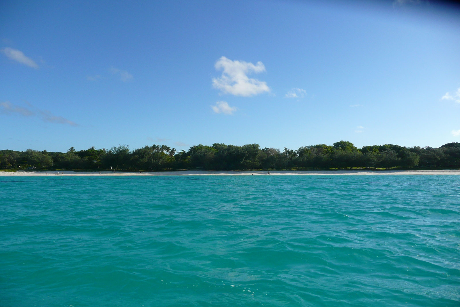 รูปถ่าย นิวแคลิโดเนีย(New Caledonia) เกาะลีฟู(Lifou) อ่าวชาโตบรีย็อง(Chateaubriand Bay) 2010-05 35