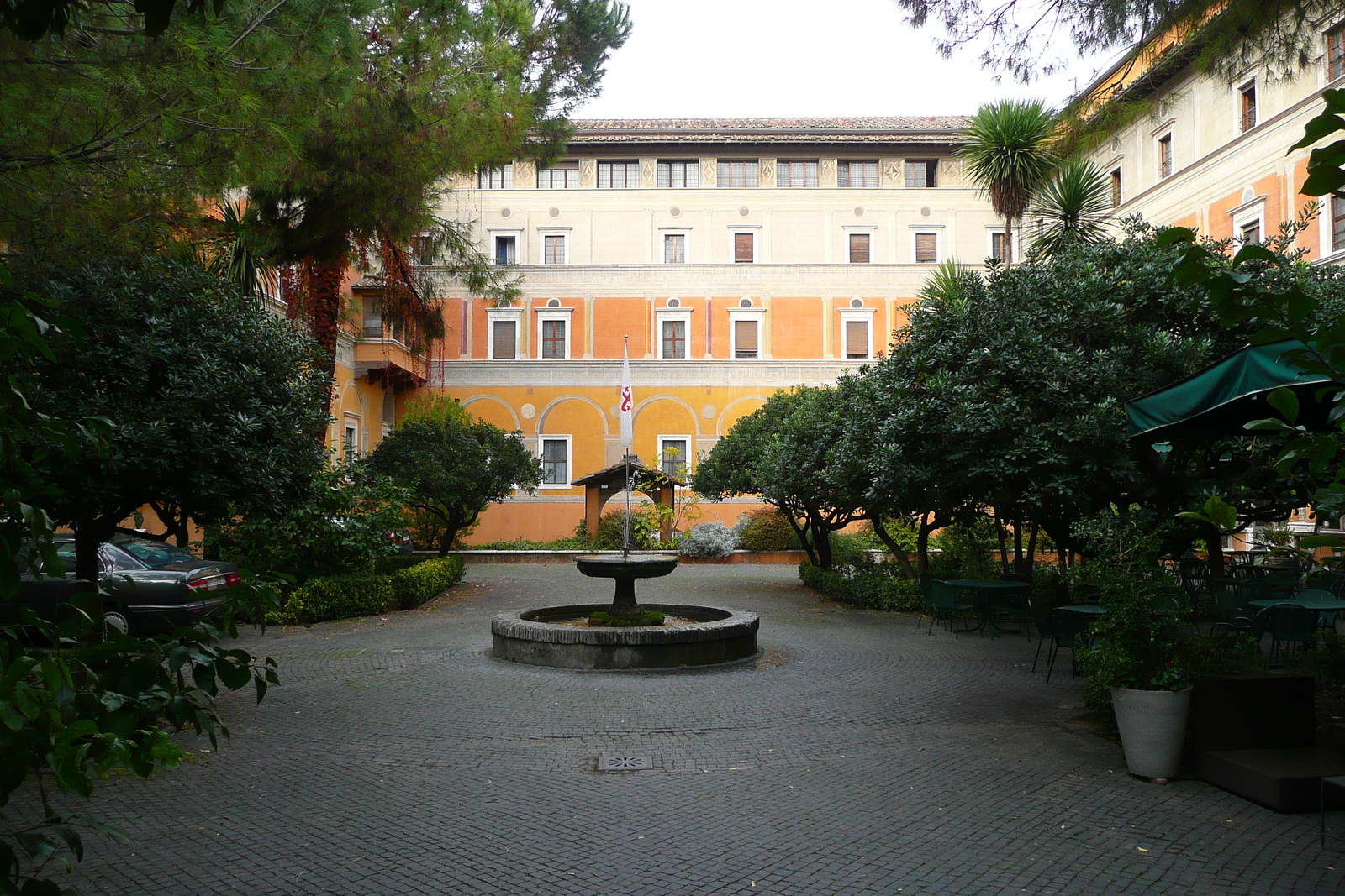 รูปถ่าย อิตาลี(Italy) โรม(Rome) ถนนบอร์โกซานโตสปีรีโต(Borgo Santo Spirito) 2007-11 12