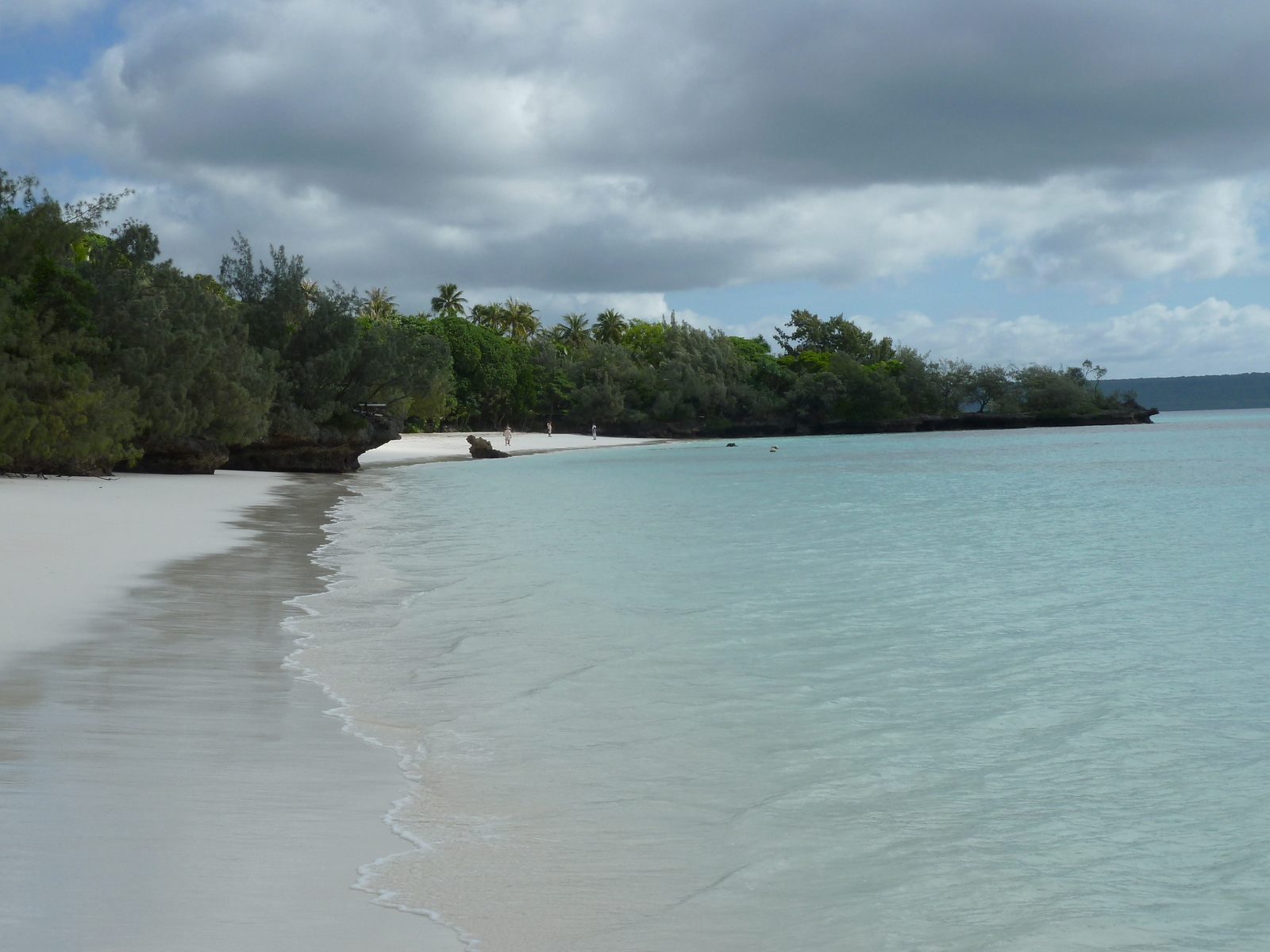 รูปถ่าย นิวแคลิโดเนีย(New Caledonia) เกาะลีฟู(Lifou) หาดลูเอ็งโกนี(Luengoni Beach) 2010-05 1