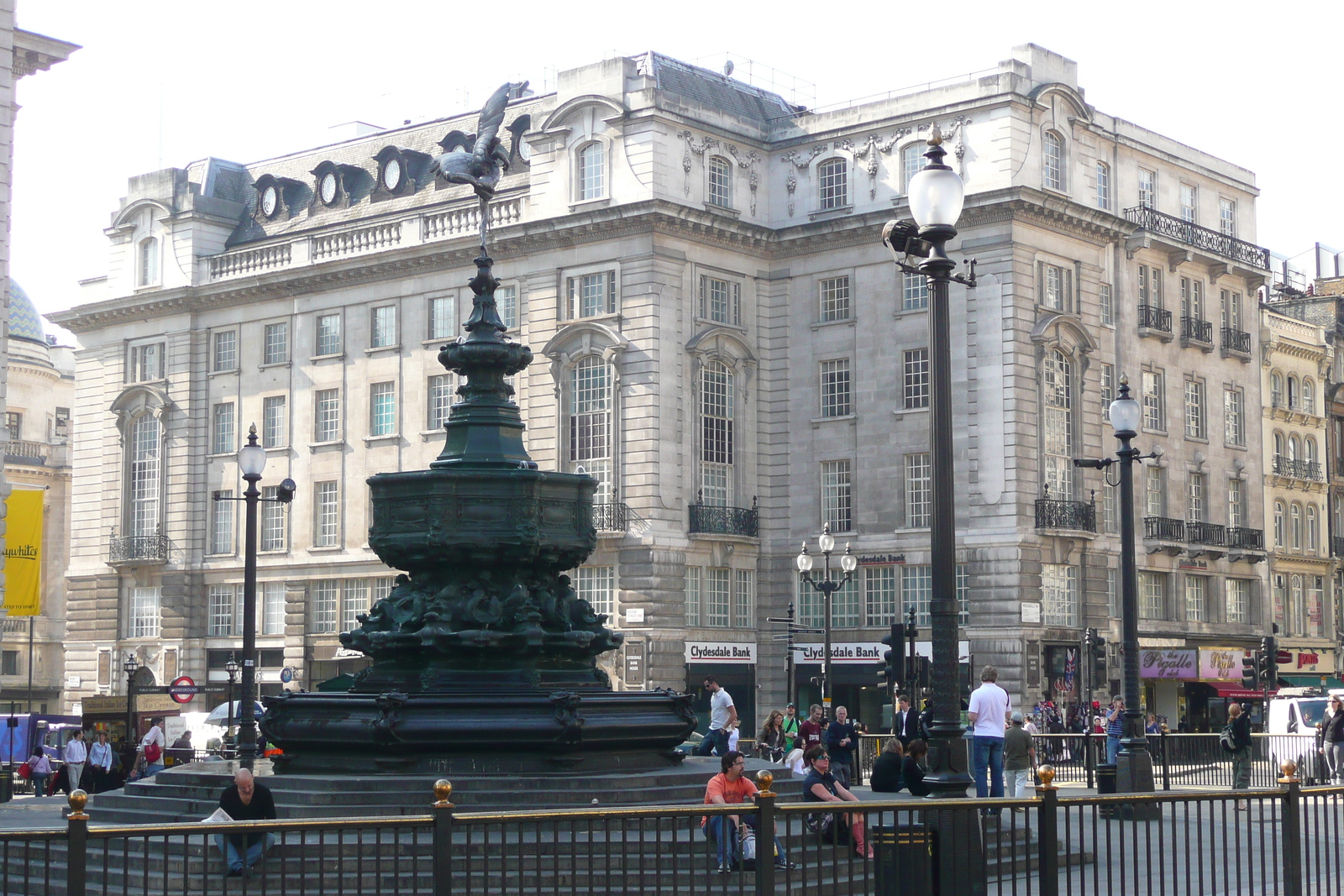 รูปถ่าย อังกฤษ(United Kingdom) ลอนดอน(London) ถนนแชฟตส์เบอรี(Shaftesbury Avenue) 2007-09 72