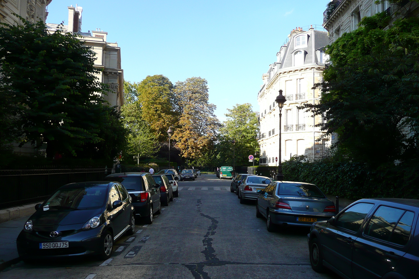 รูปถ่าย ฝรั่งเศส(France) ปารีส(Paris) คุ้มที่ 8(8th Arrondissement) ถนนแร็มบรันต์(Rue Rembrandt) 2007-09 30