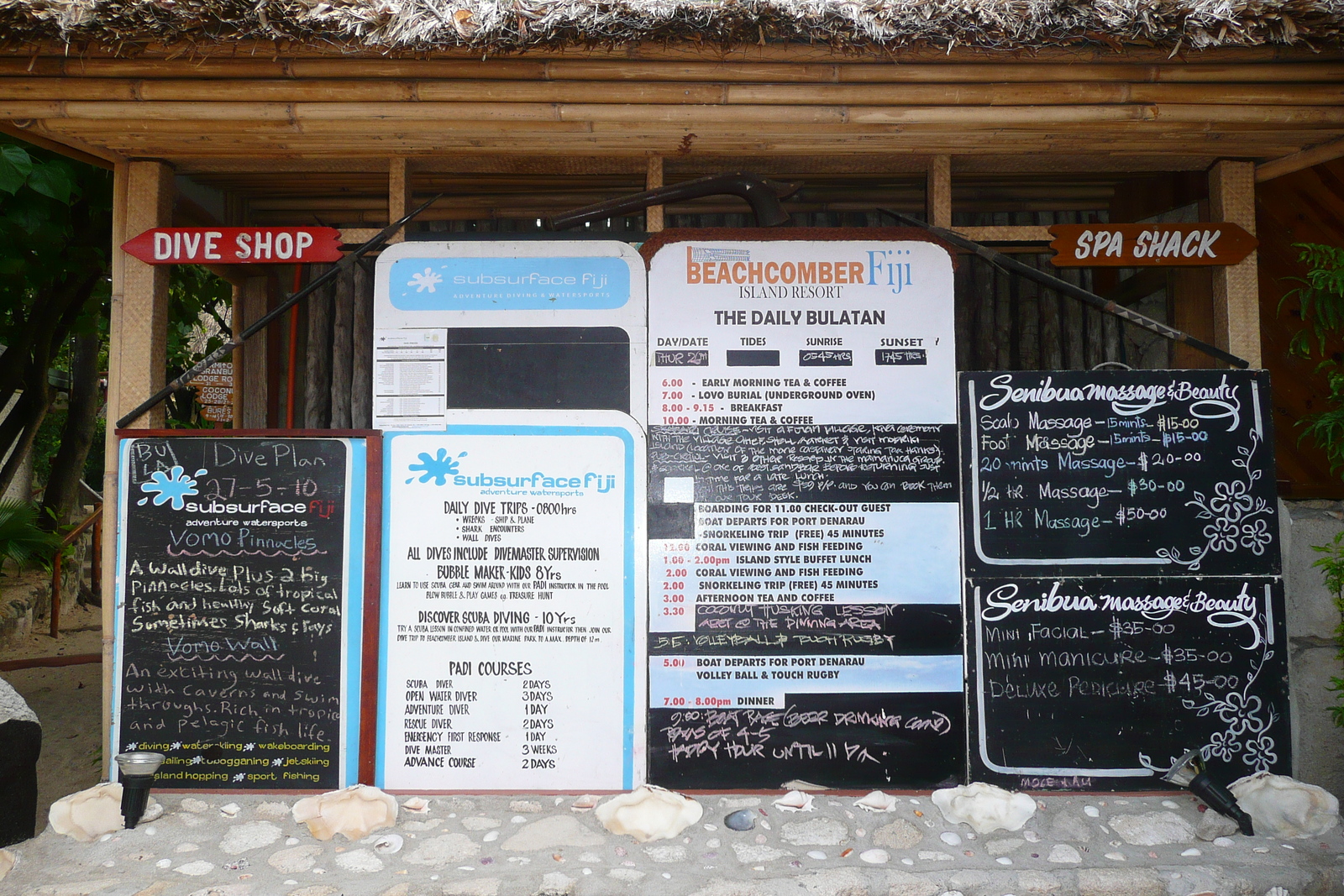 รูปถ่าย ฟิจิ(Fiji) เกาะบีชโคมเบอร์(Beachcomber Island) 2010-05 15