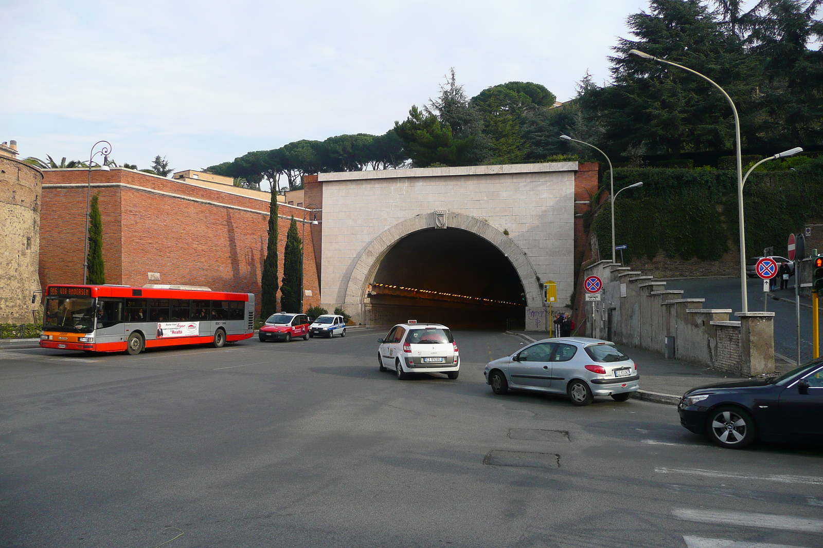 รูปถ่าย อิตาลี(Italy) โรม(Rome) ถนนเกรโกรีโอที่ 7(Via Gregorio VII) 2007-11 1