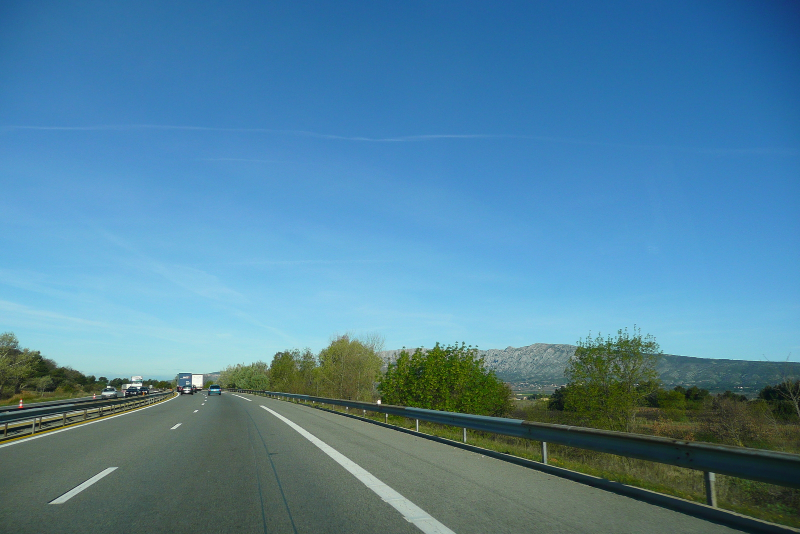 รูปถ่าย ฝรั่งเศส(France) เฟรนช์ริวิเอรา(French Riviera) ถนนจากเลอลุกไปแอ็กซ์(Le Luc to Aix Road) 2008-04 56