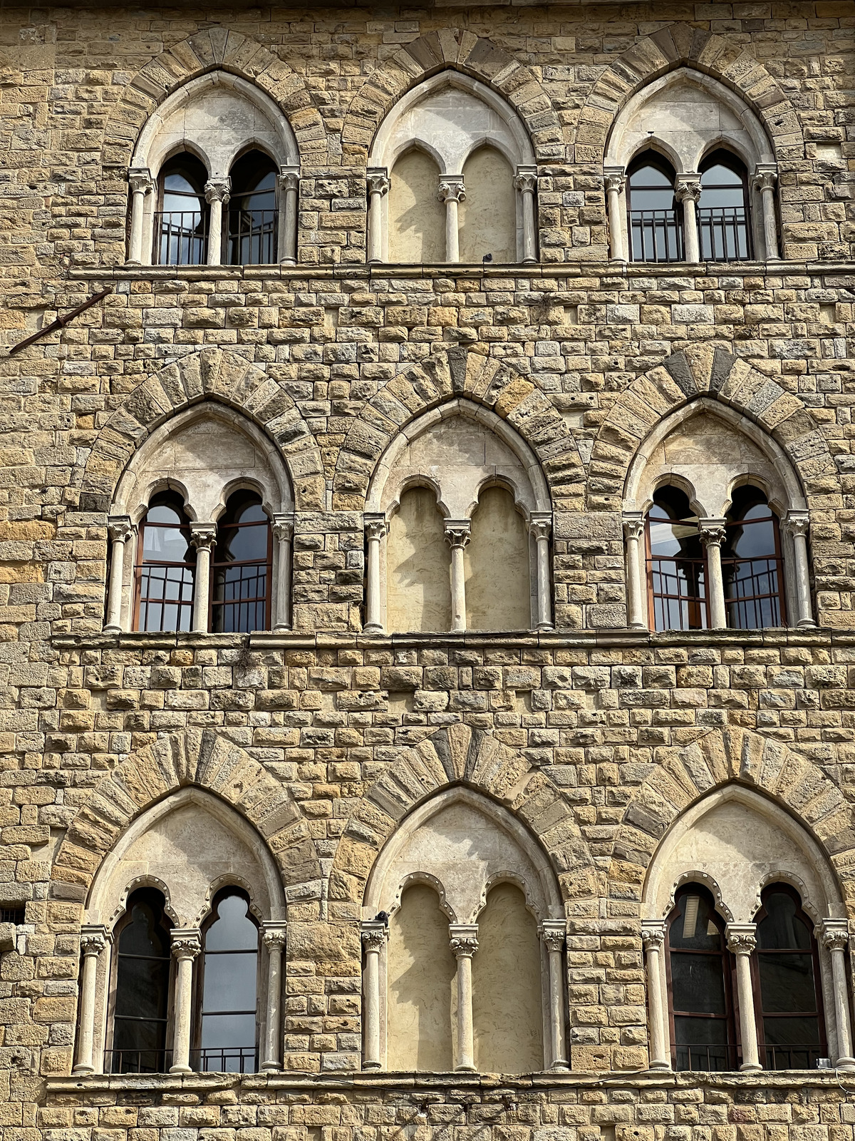 รูปถ่าย อิตาลี(Italy) วอลแตร์รา(Volterra) 2021-09 29