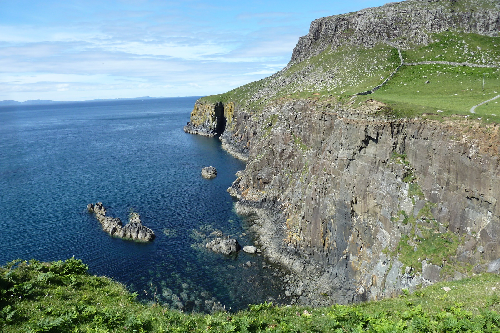 รูปถ่าย อังกฤษ(United Kingdom) เกาะสกาย(Skye) แหลมนีสต์พอยต์(Neist Point) 2011-07 33