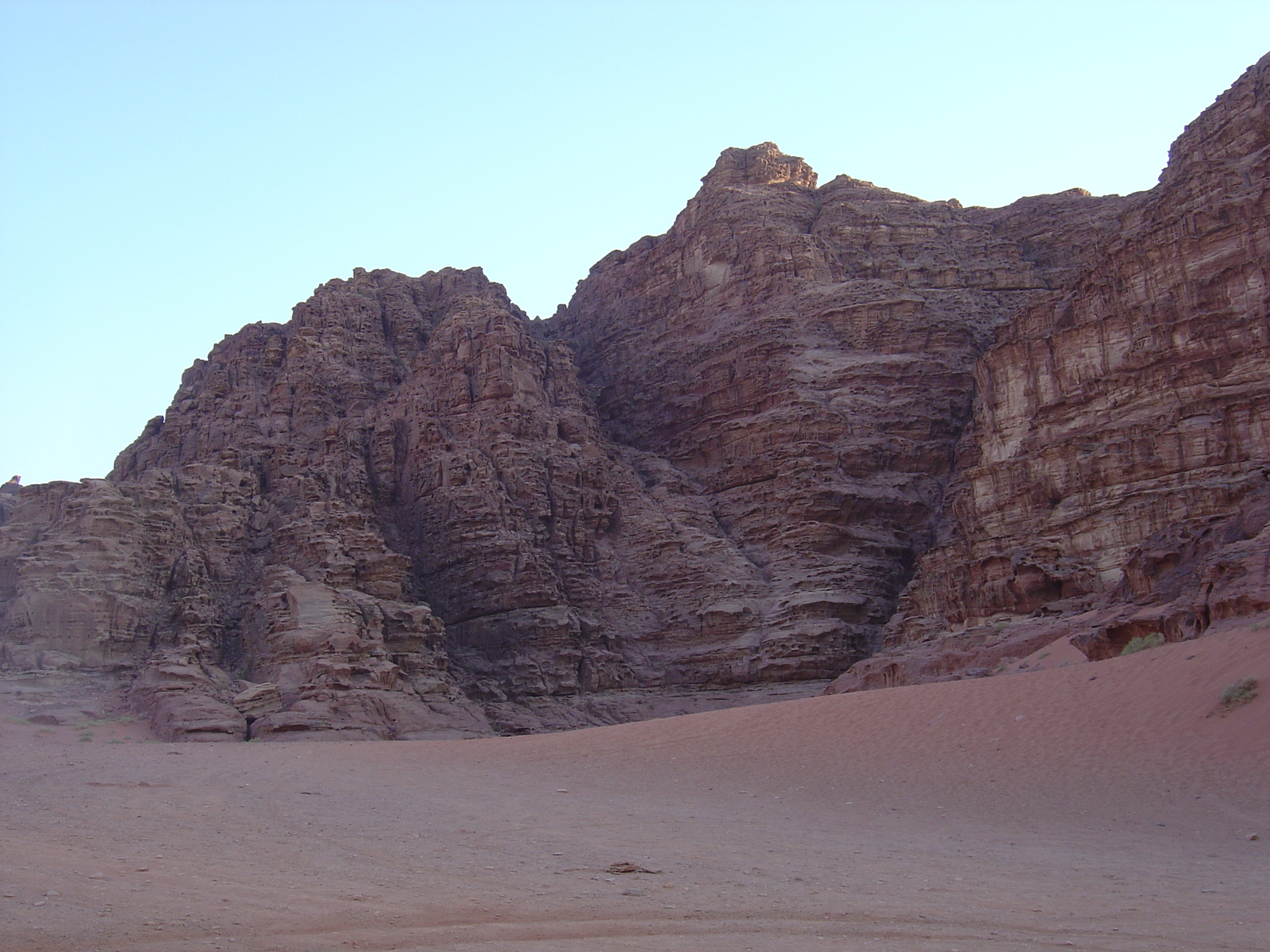 รูปถ่าย จอร์แดน(Jordan) ทะเลทรายวาดีรัม(Wadi Rum Desert) 2004-10 103