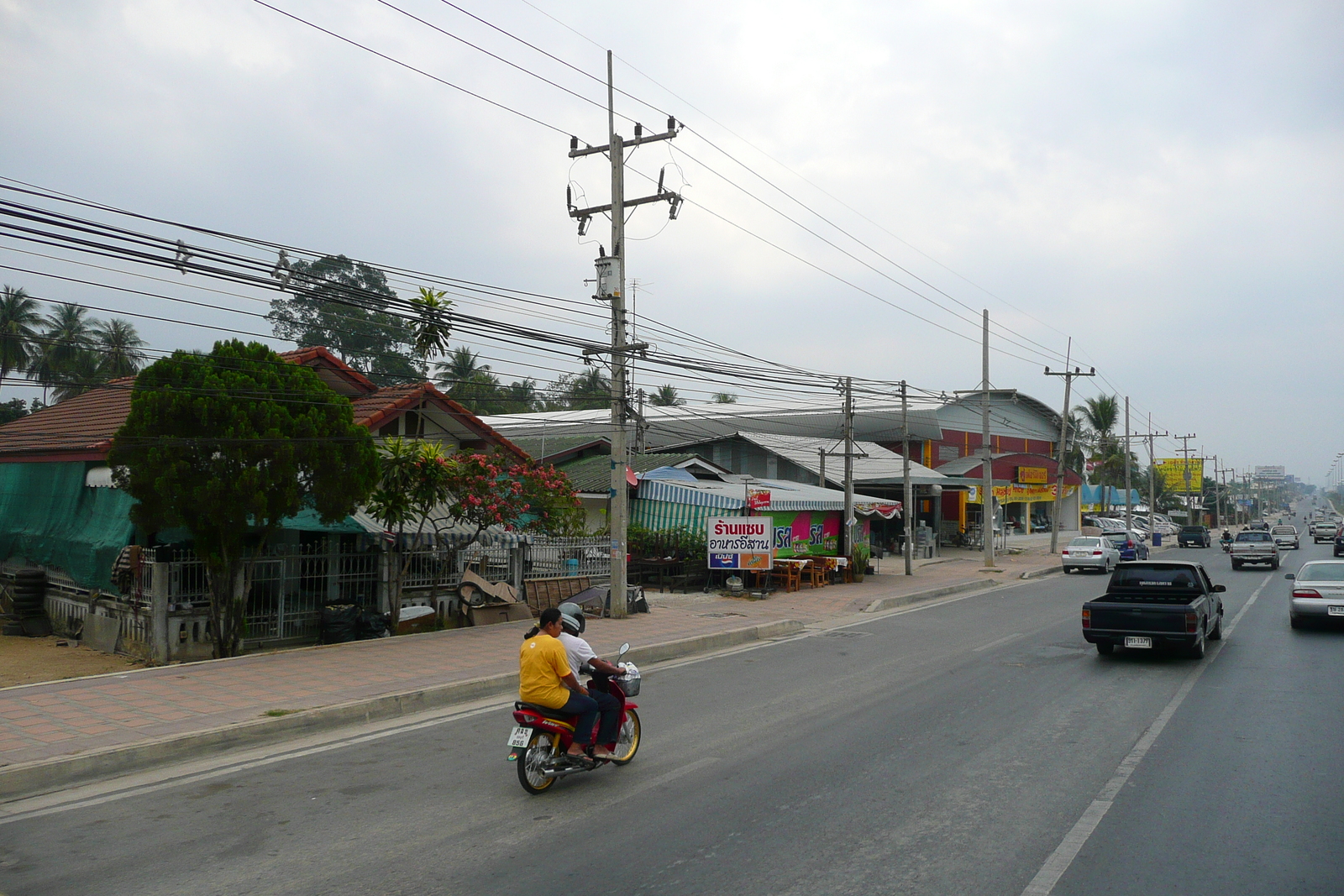 รูปถ่าย ไทย(Thailand) ชลบุรี(Chonburi) ถนนสุขุมวิท(Sukhumvit road) 2008-01 132