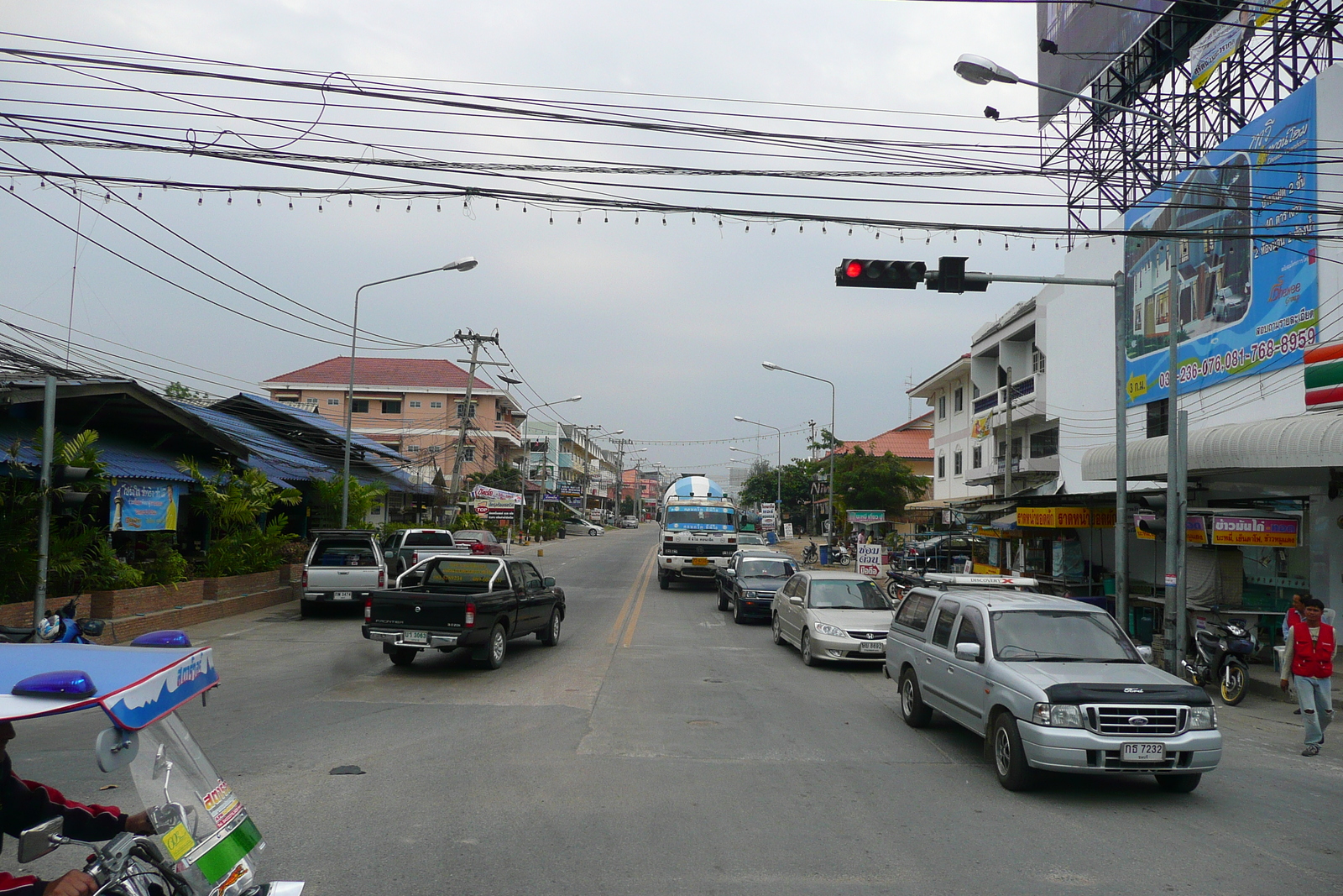 รูปถ่าย ไทย(Thailand) ชลบุรี(Chonburi) ถนนสุขุมวิท(Sukhumvit road) 2008-01 92