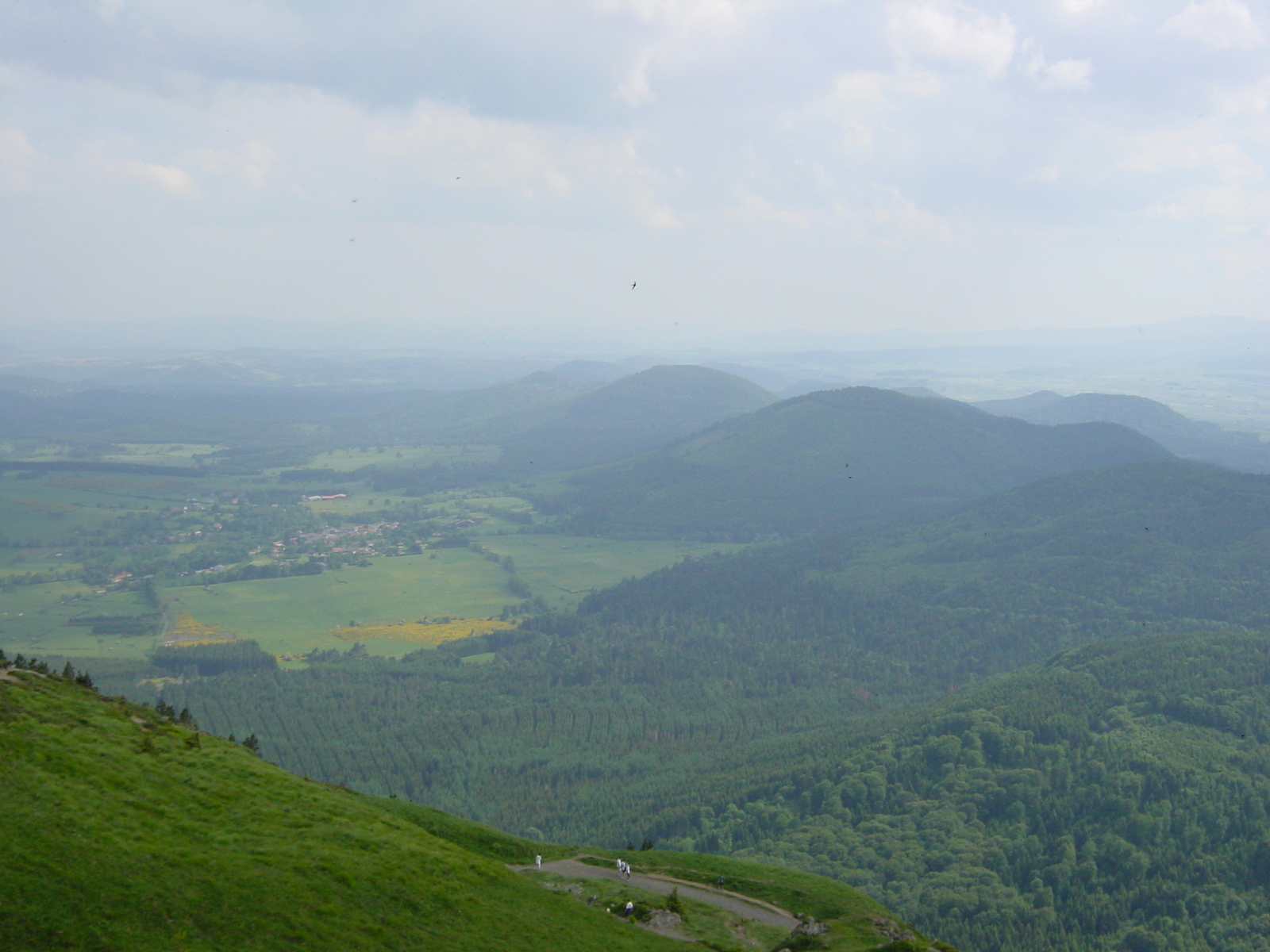 รูปถ่าย ฝรั่งเศส(France) ภูเขาปุย-เดอ-โดม(Puy de Dome) 2003-05 14