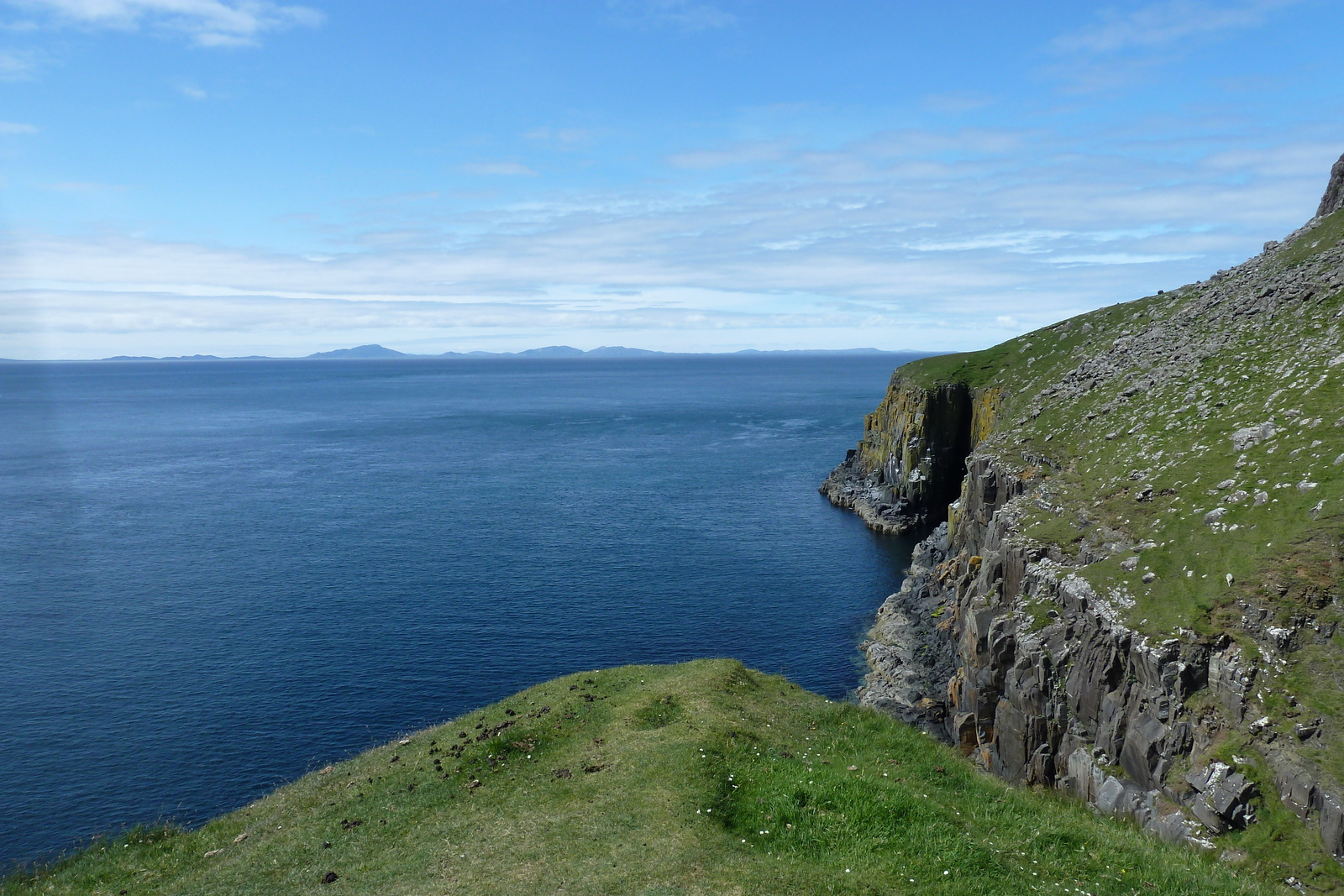 รูปถ่าย อังกฤษ(United Kingdom) เกาะสกาย(Skye) แหลมนีสต์พอยต์(Neist Point) 2011-07 21
