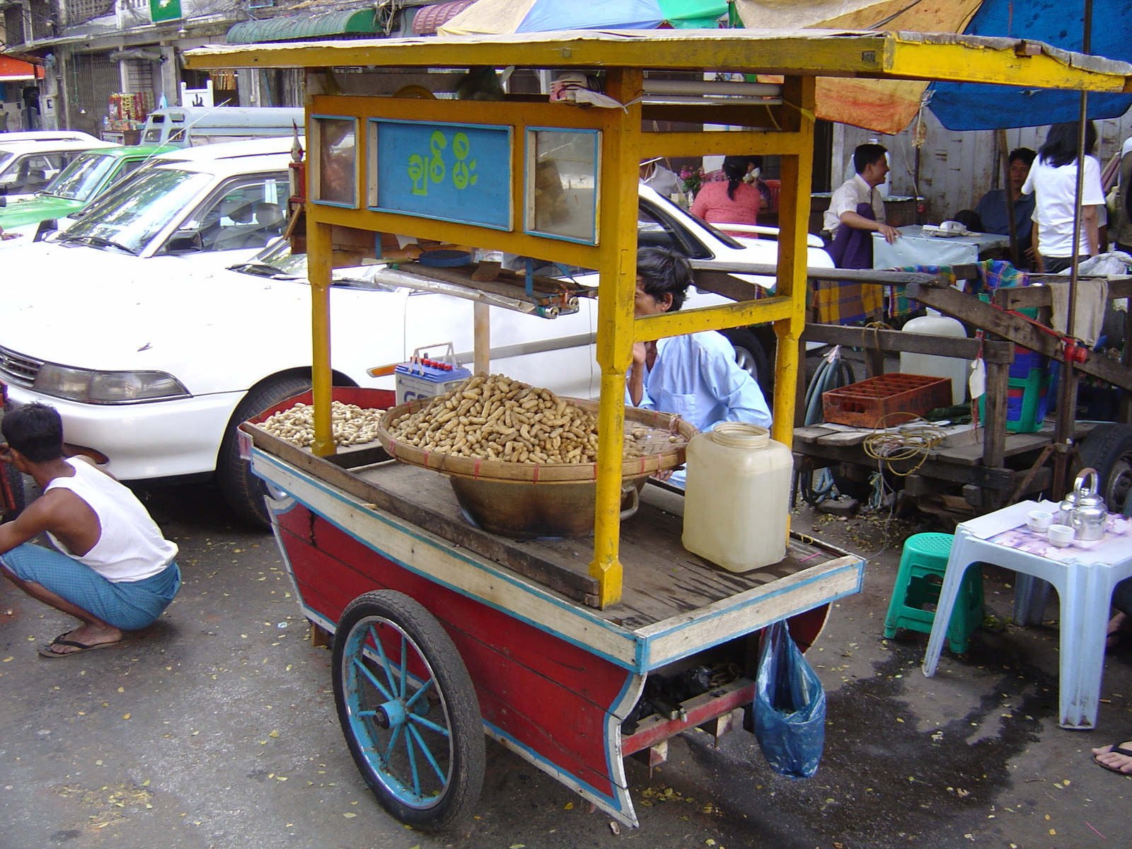 รูปถ่าย พม่า(Myanmar) ย่างกุ้ง(Yangon) 2005-01 185