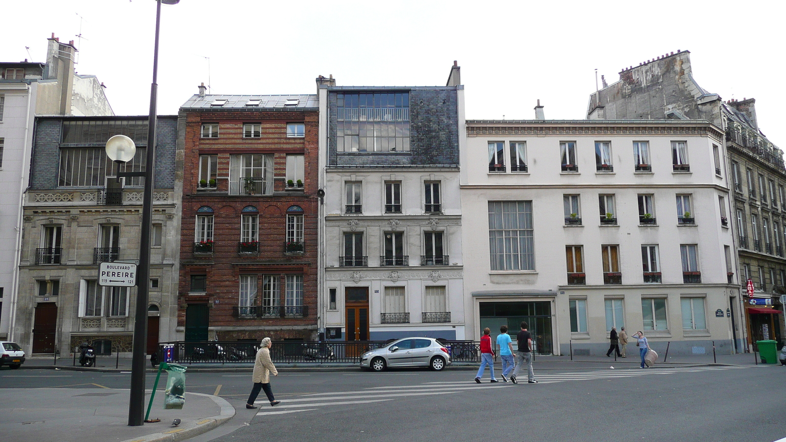 รูปถ่าย ฝรั่งเศส(France) ปารีส(Paris) คุ้มที่ 17 (17th Arrondissement) ถนนแปแรร์(Boulevard Pereire) 2007-05 57
