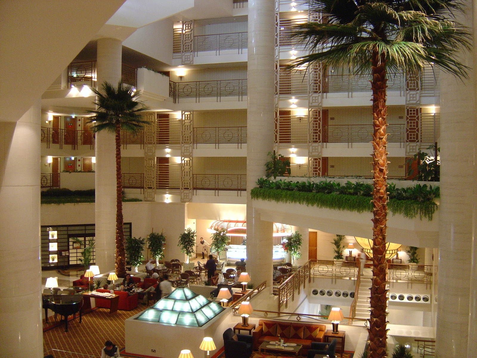 รูปถ่าย สหรัฐอาหรับเอมิเรตส์(United Arab Emirates) ดูไบ(Dubai) โรงแรมเชอราตัน ดูไบครีก(Sheraton Dubai Creek Hotel) 2005-03 13