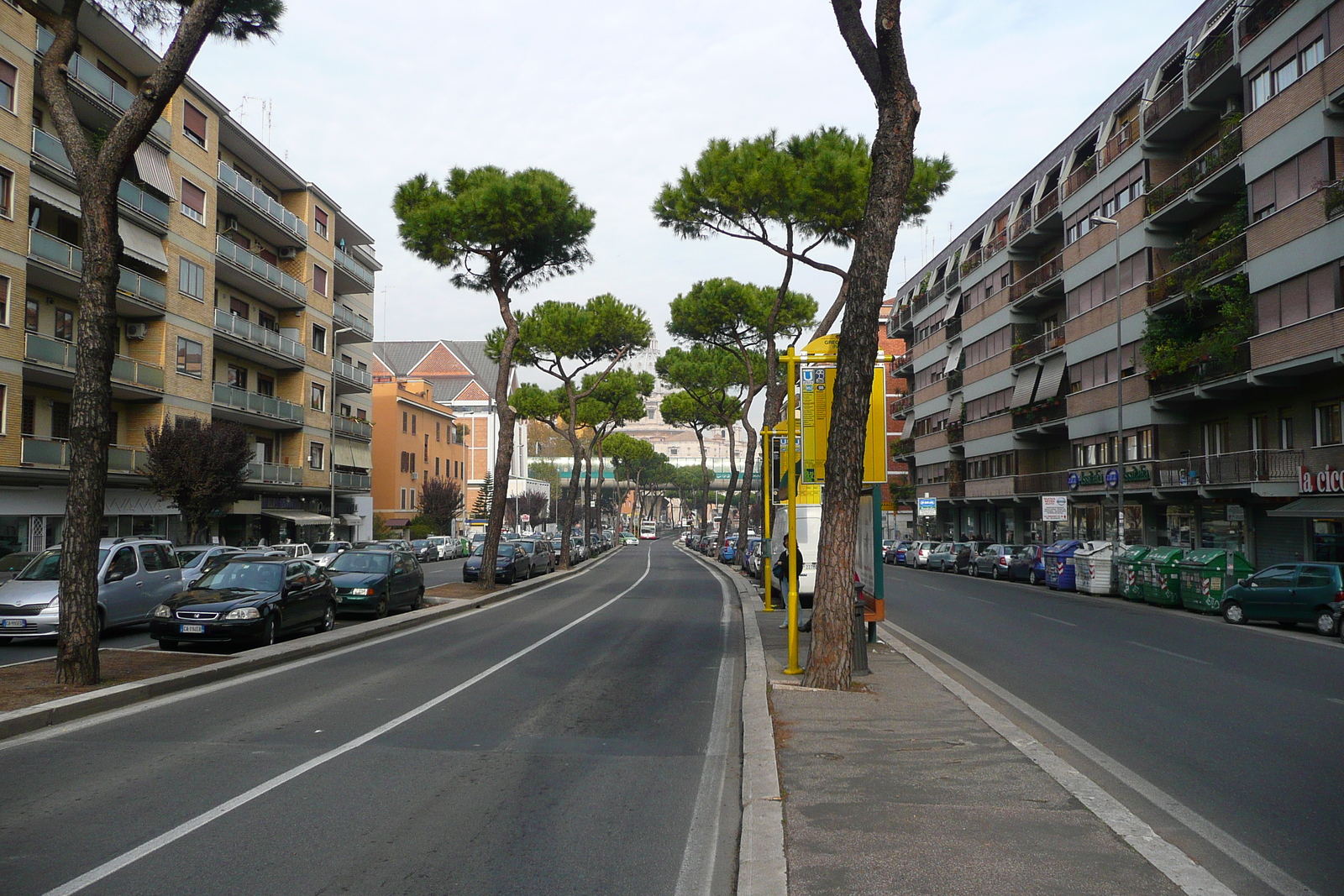 รูปถ่าย อิตาลี(Italy) โรม(Rome) ถนนเกรโกรีโอที่ 7(Via Gregorio VII) 2007-11 19