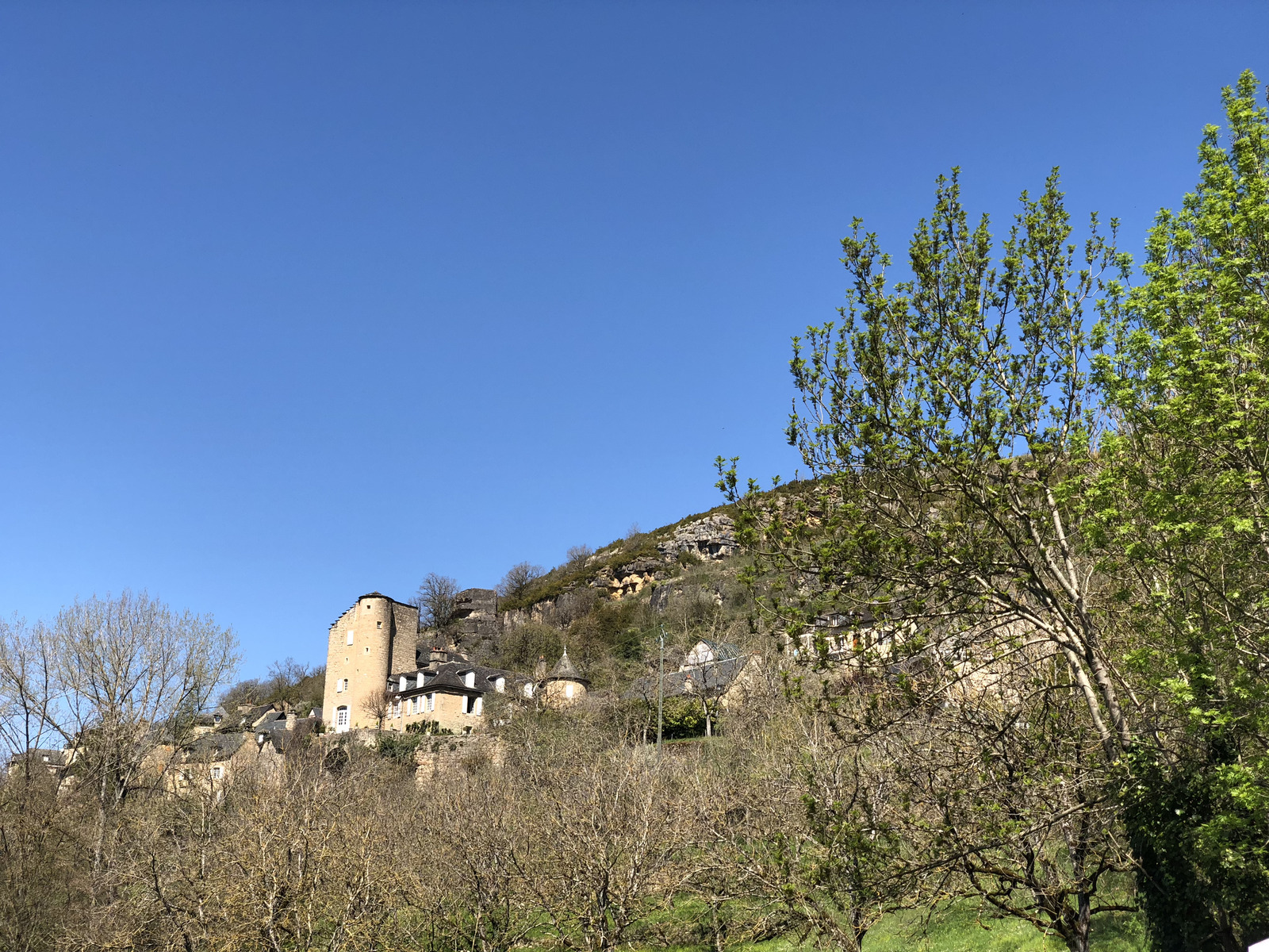 รูปถ่าย ฝรั่งเศส(France) ซาล-ลา-ซูร์ส(Salles la Source) 2018-04 22