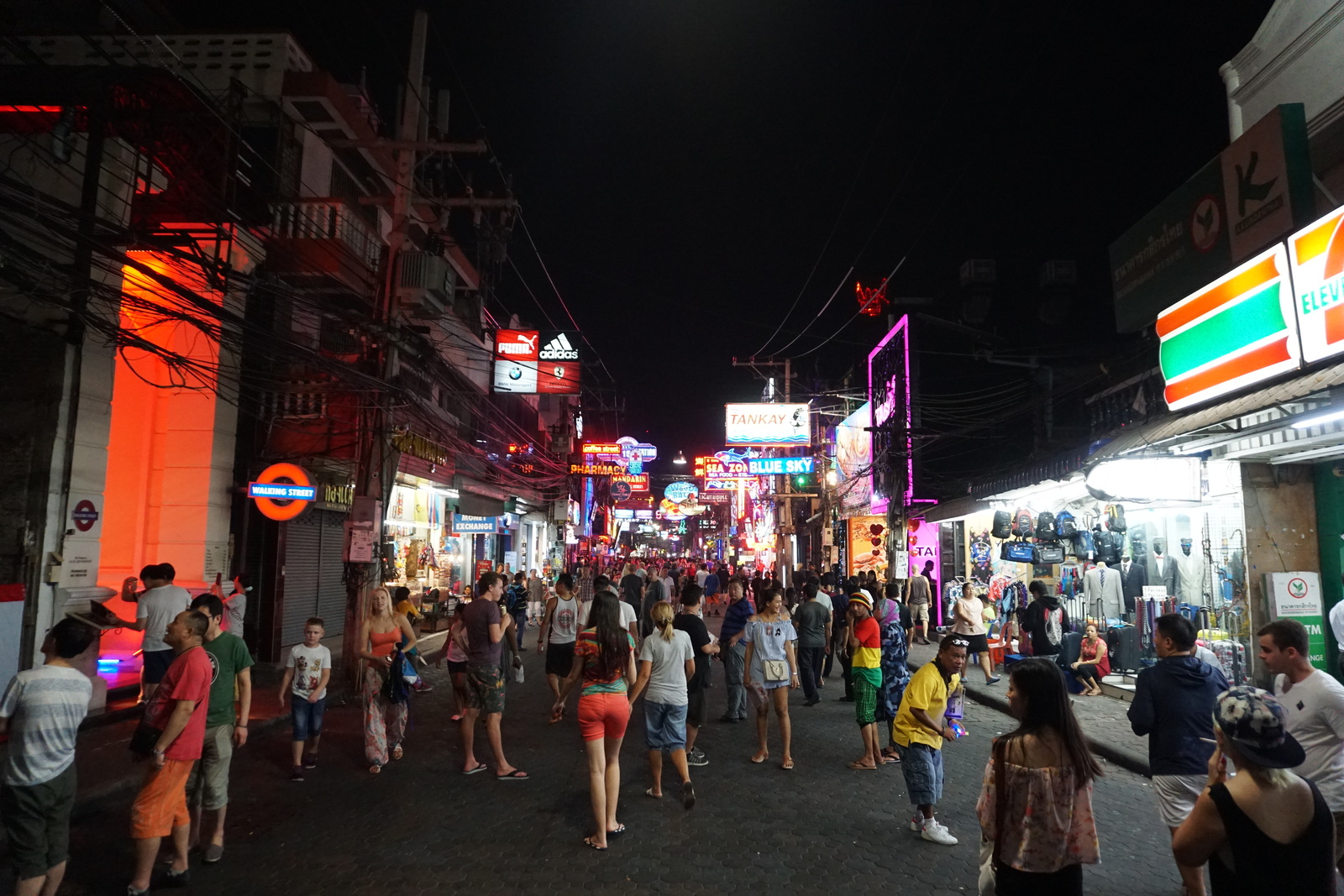 รูปถ่าย ไทย(Thailand) พัทยา(Pattaya) ถนนคนเดิน(Walking Street) 2016-12 0