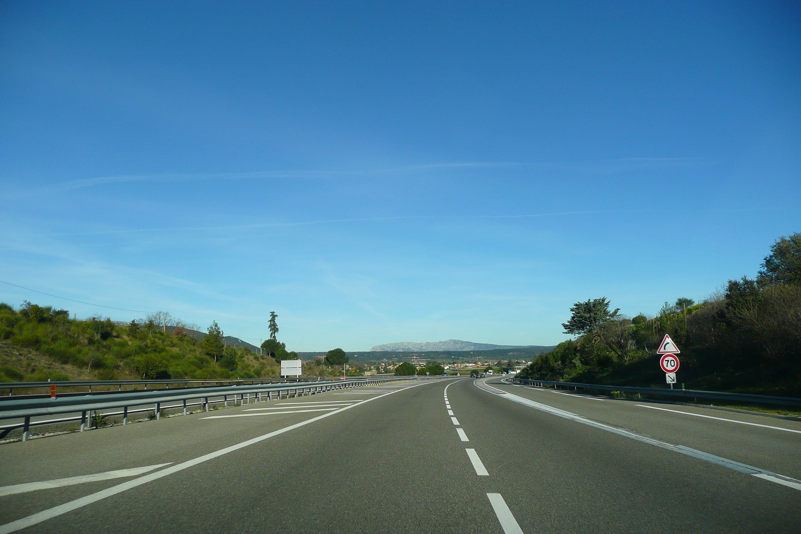 รูปถ่าย ฝรั่งเศส(France) เฟรนช์ริวิเอรา(French Riviera) ถนนจากเลอลุกไปแอ็กซ์(Le Luc to Aix Road) 2008-04 2