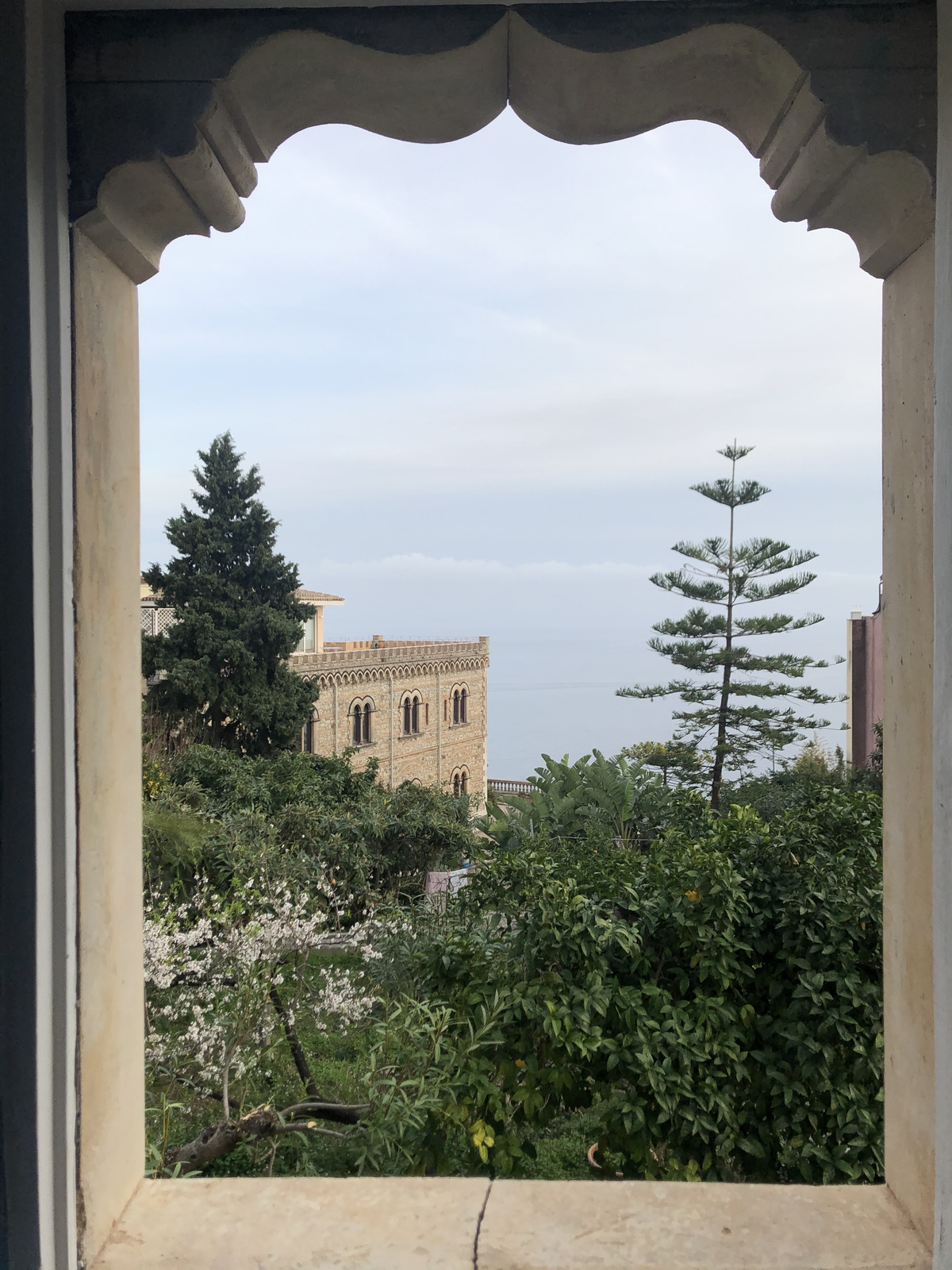 รูปถ่าย อิตาลี(Italy) ซิซิลี(Sicily) ตาออร์มีนา(Taormina) 2020-02 21