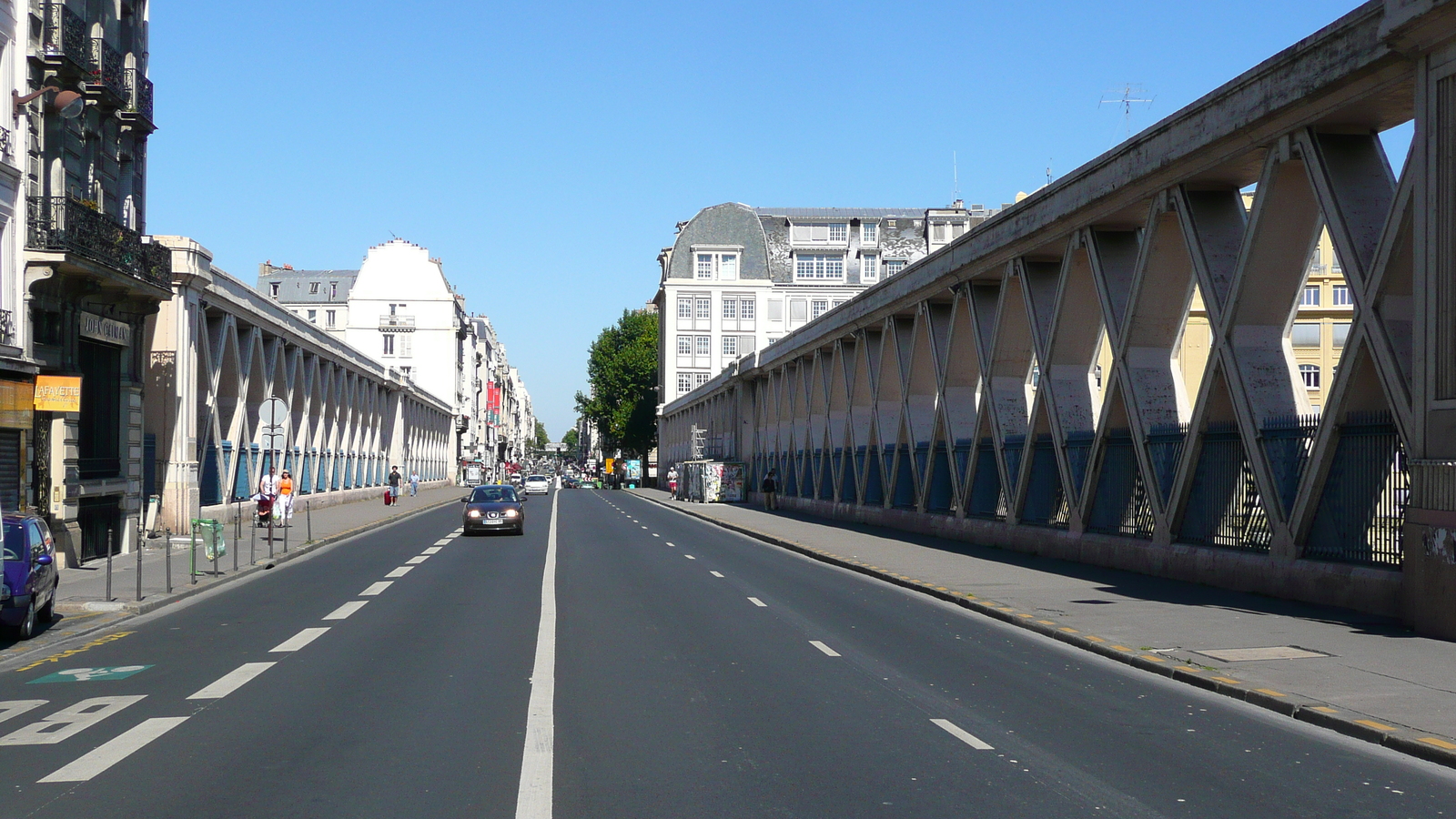 รูปถ่าย ฝรั่งเศส(France) ปารีส(Paris) ถนนลาฟาแย็ต(Rue La Fayette) 2007-08 126