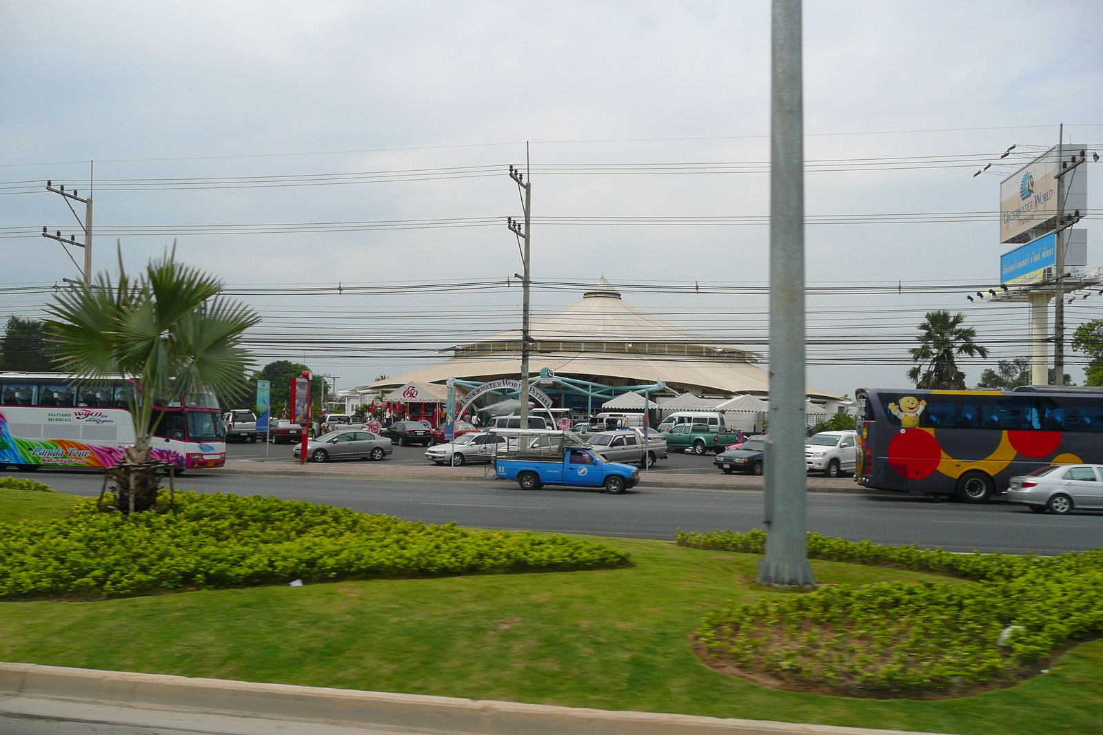 รูปถ่าย ไทย(Thailand) ชลบุรี(Chonburi) ถนนสุขุมวิท(Sukhumvit road) 2008-01 49