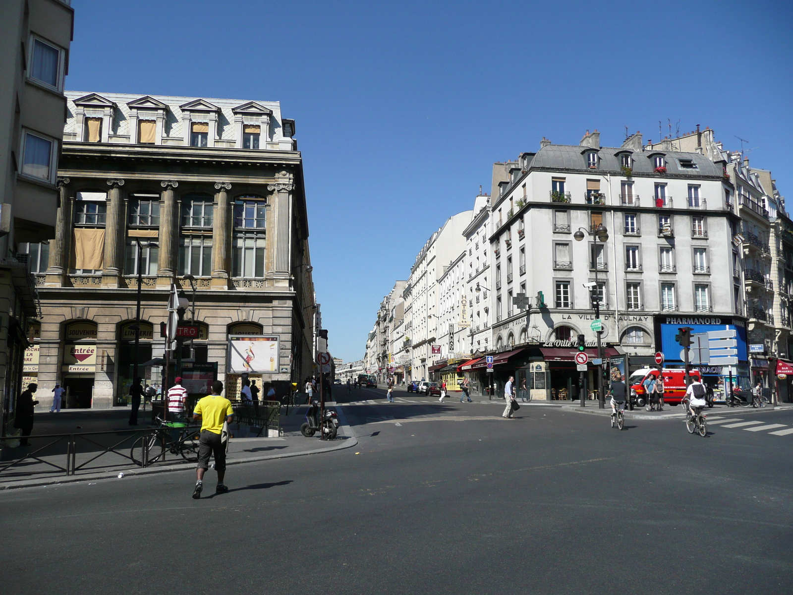 รูปถ่าย ฝรั่งเศส(France) ปารีส(Paris) ถนนลาฟาแย็ต(Rue La Fayette) 2007-08 111