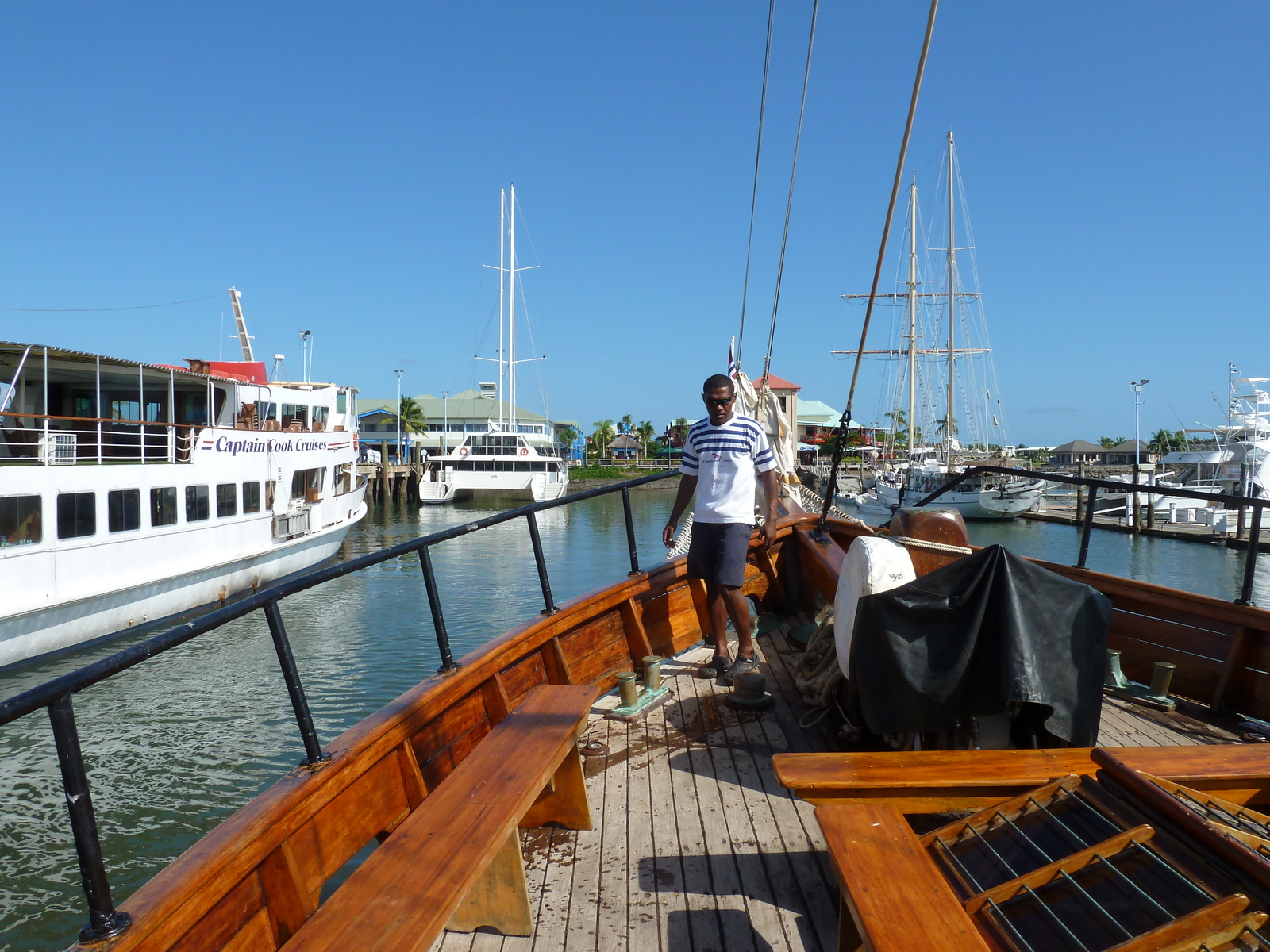 รูปถ่าย ฟิจิ(Fiji) ท่าเรือเดนาเรา(Port Denarau) 2010-05 84