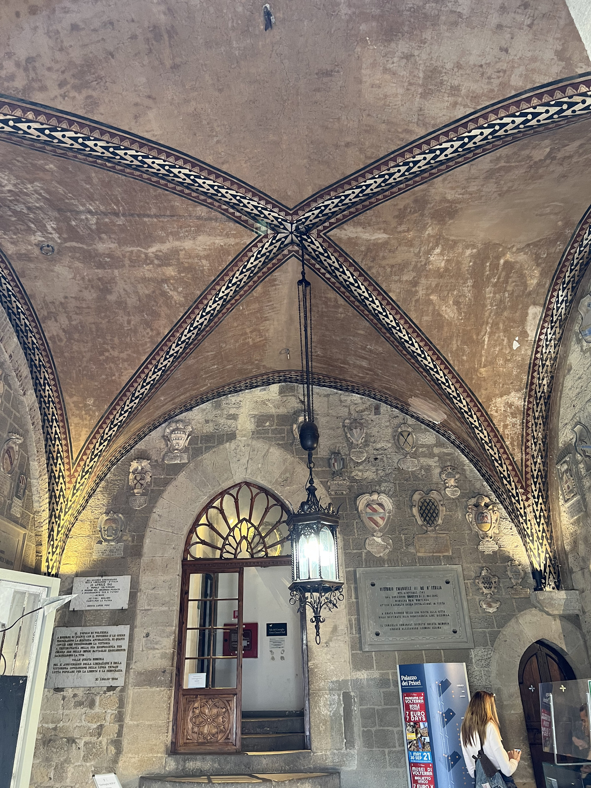 รูปถ่าย อิตาลี(Italy) วอลแตร์รา(Volterra) วังเดย์ปรีโอรี(Palazzo dei Priori) 2021-09 50