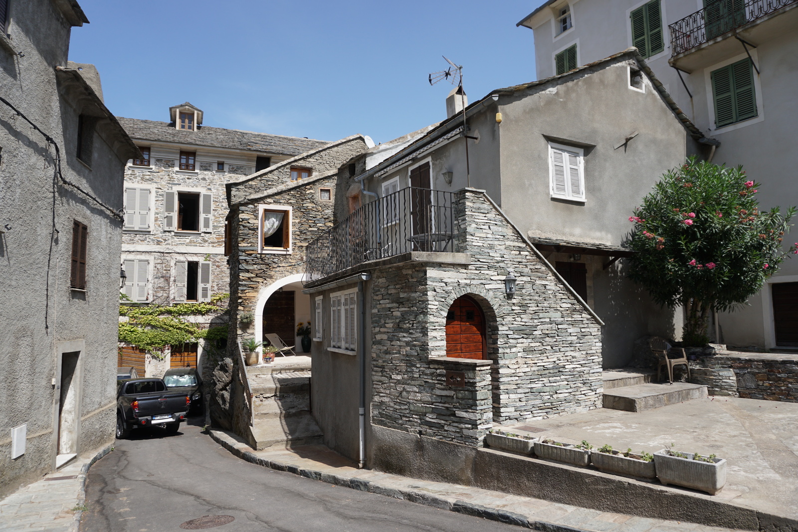 รูปถ่าย ฝรั่งเศส(France) คอร์สิคา(Corsica) เปนตา-ดี-กาซิงกา(Penta-di-Casinca) 2017-09 65