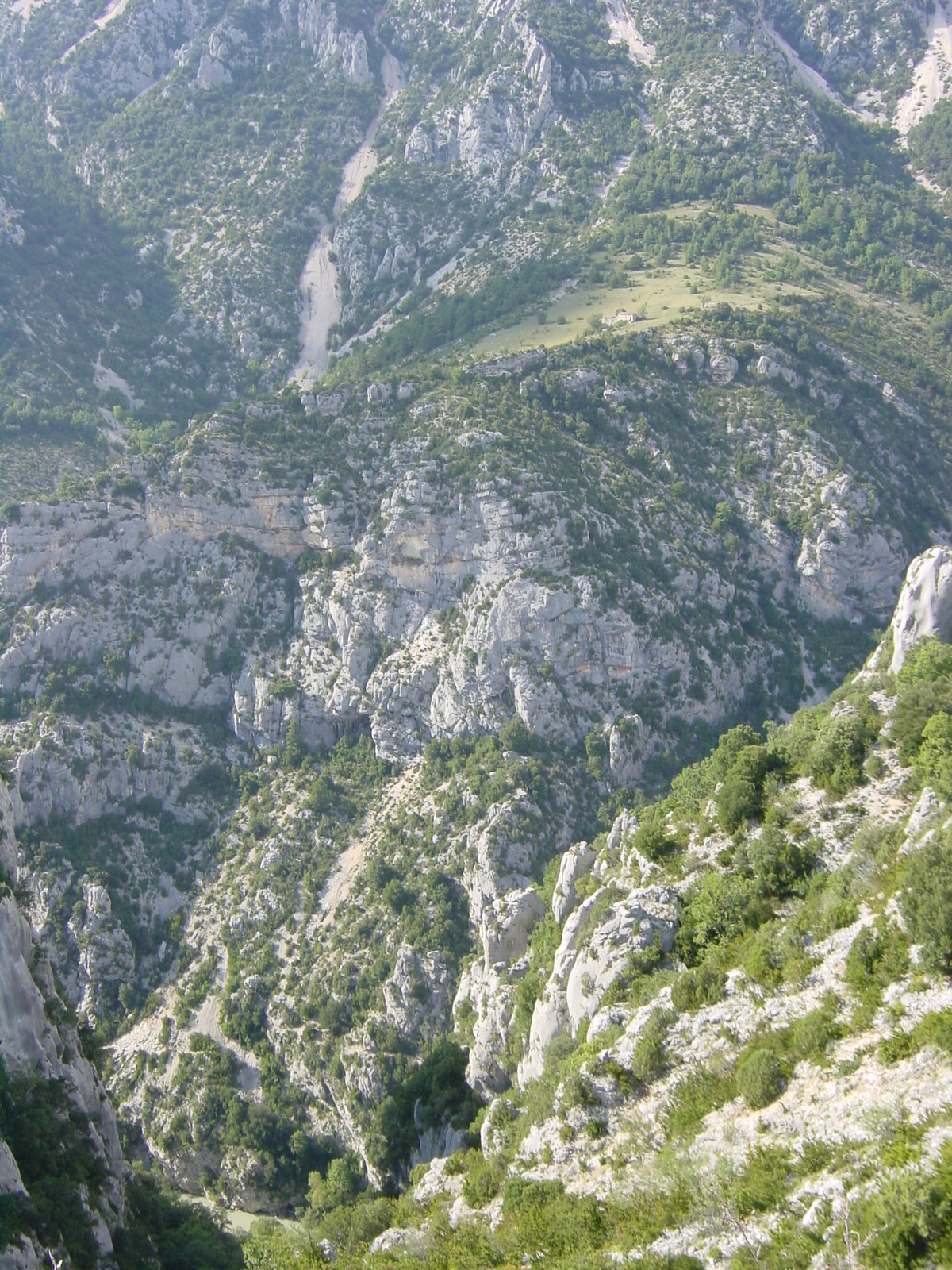 รูปถ่าย ฝรั่งเศส(France) หุบผาชันแวร์ดง(Gorges du Verdon) 2002-09 25