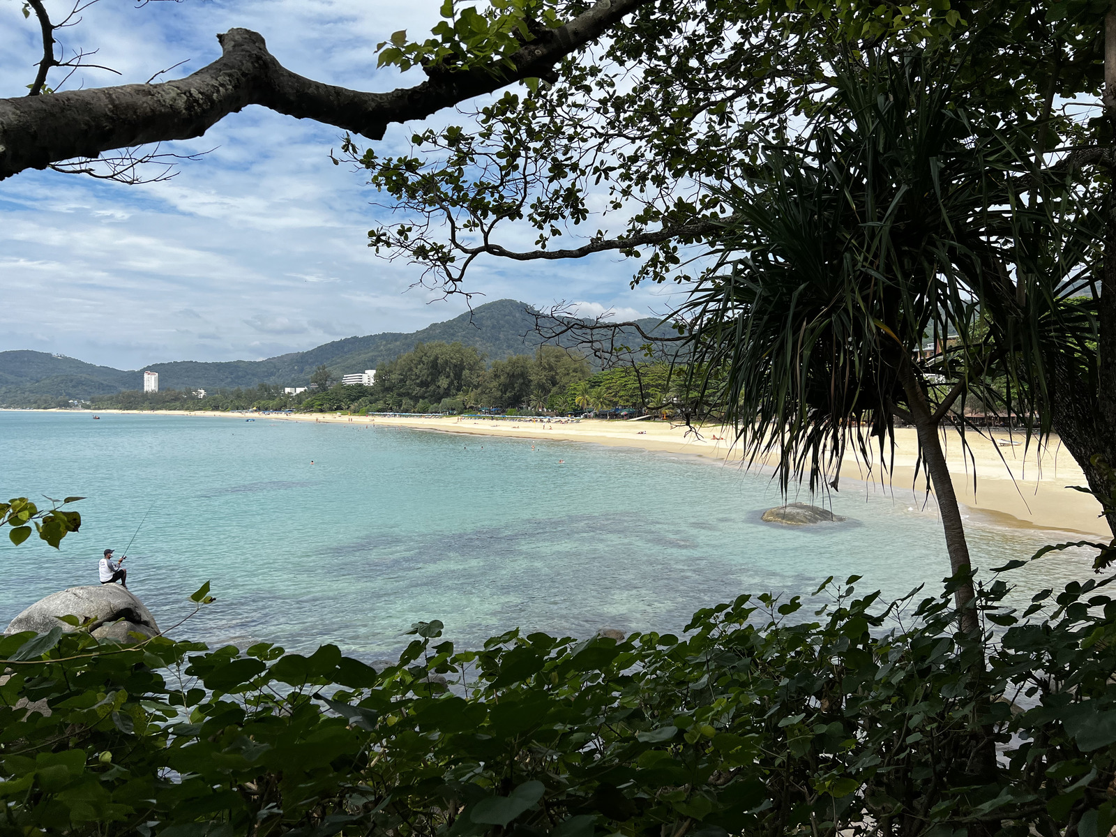 รูปถ่าย ไทย(Thailand) ภูเก็ต(Phuket) หาดกะรน(Karon Beach) ร้านอาหารออนเดอะร็อก(On the rock Restaurant) 2021-12 55