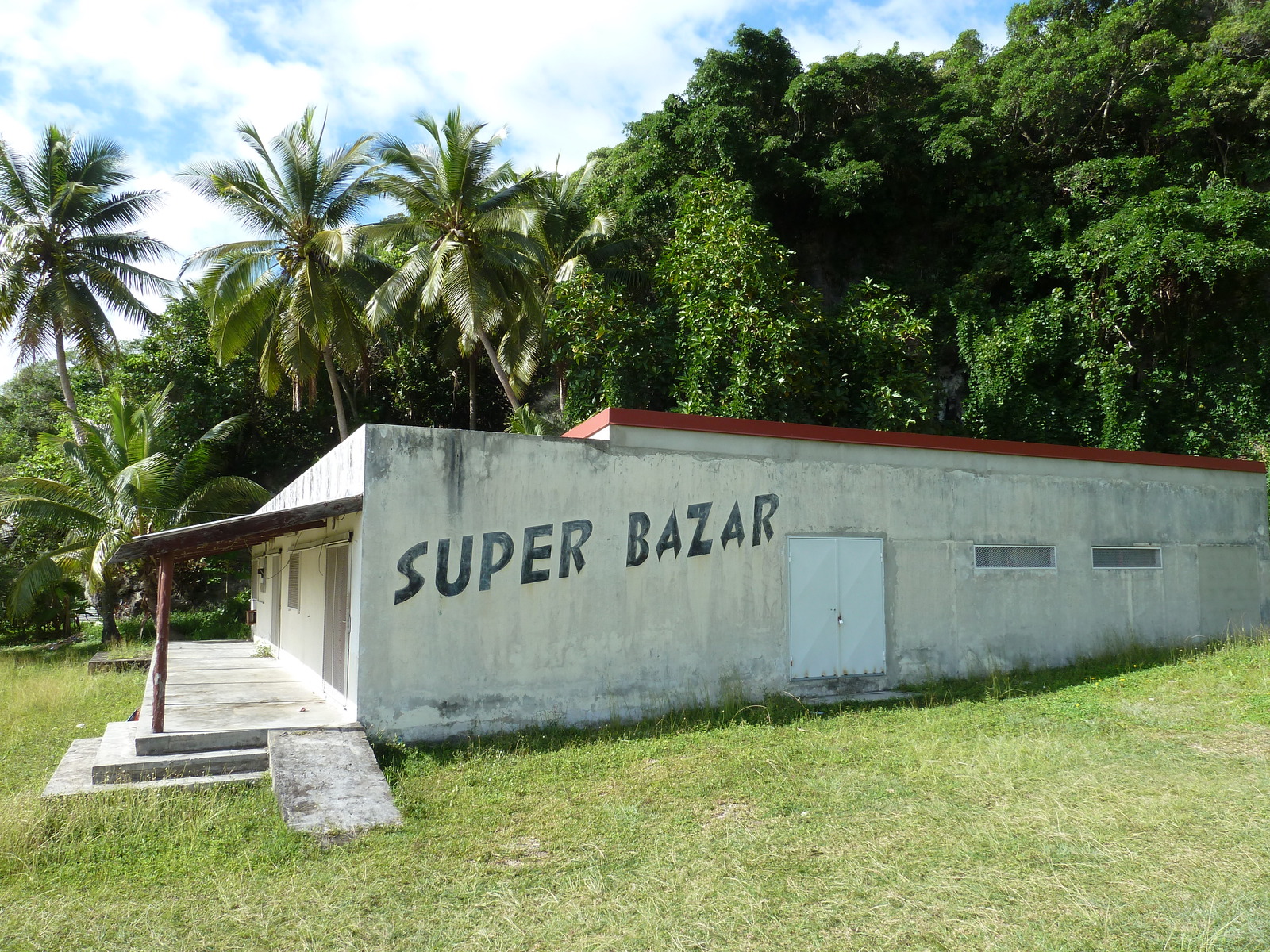 รูปถ่าย นิวแคลิโดเนีย(New Caledonia) เกาะลีฟู(Lifou) โยซิป(Josip) 2010-05 36