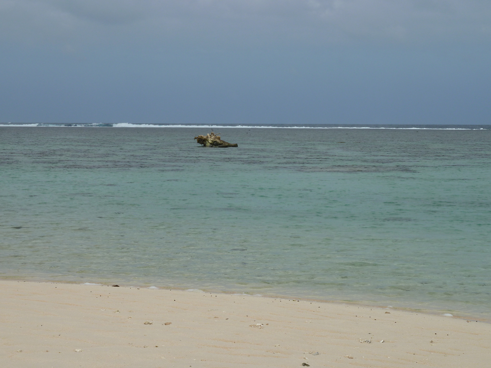 รูปถ่าย ฟิจิ(Fiji) ถนนจากนาดีไปนาตาโดลา(Nadi to Natadola road) 2010-05 6