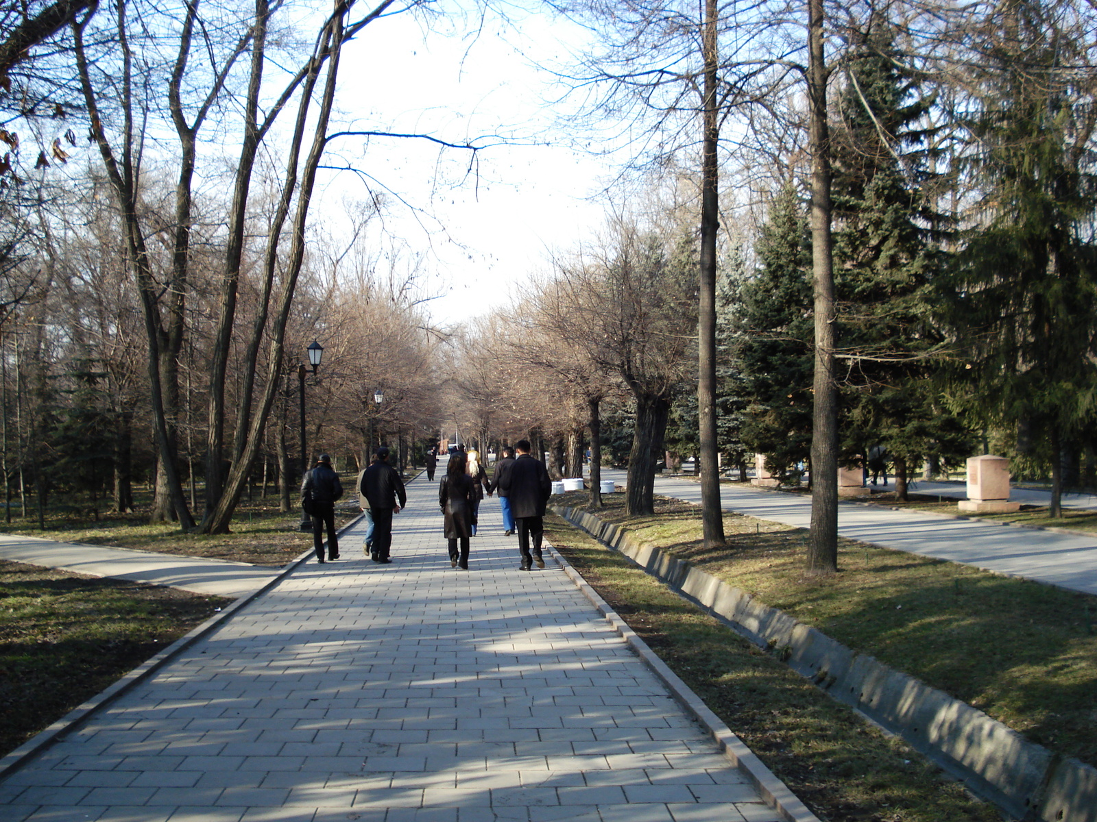 รูปถ่าย คาซัคสถาน(Kazakhstan) อัลมาตี(Almaty) 2007-03 22