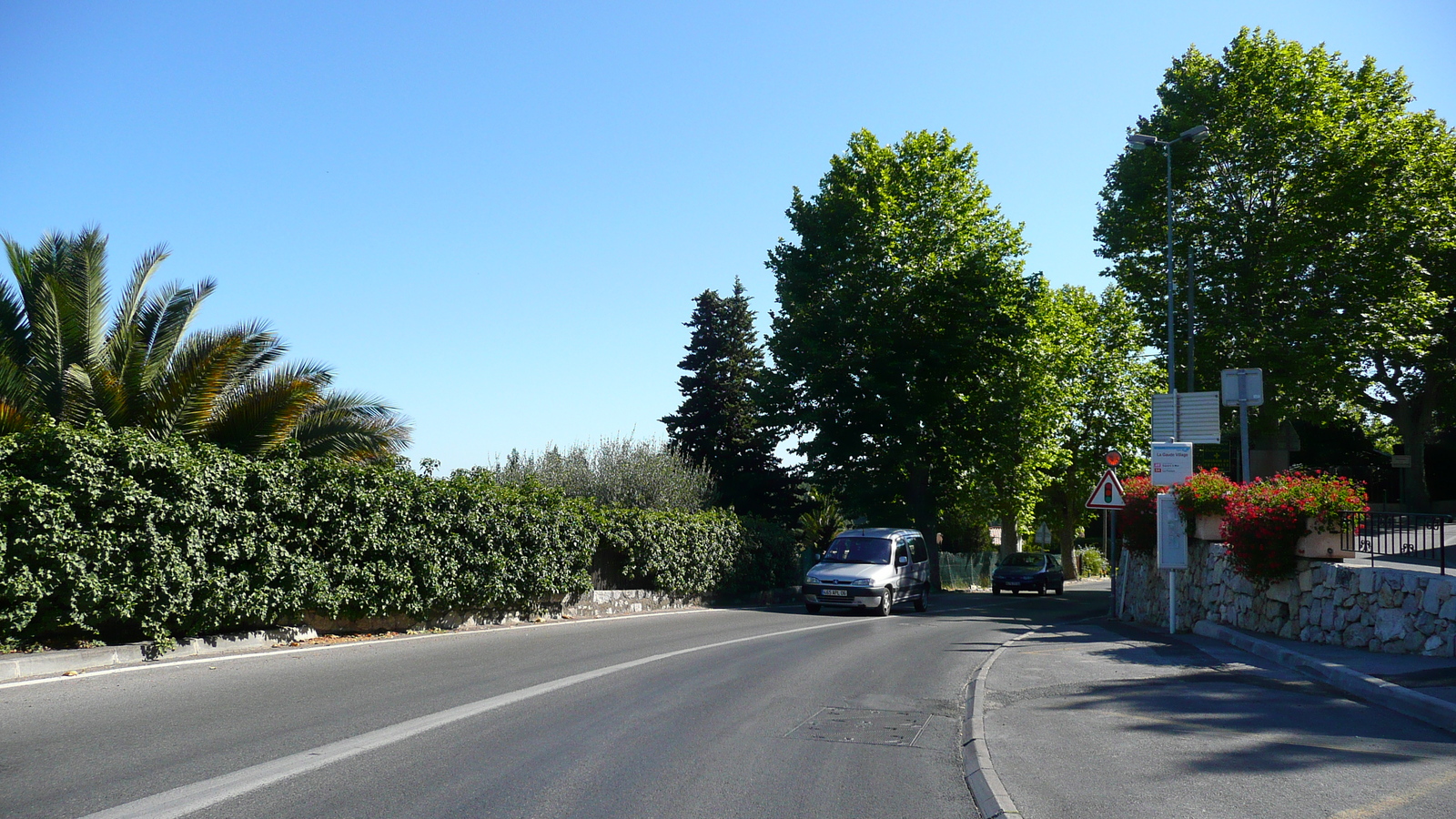 รูปถ่าย ฝรั่งเศส(France) ลาโกด(La Gaude) 2007-07 6